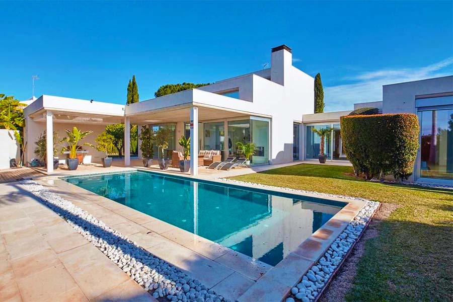 buy villa in valencia