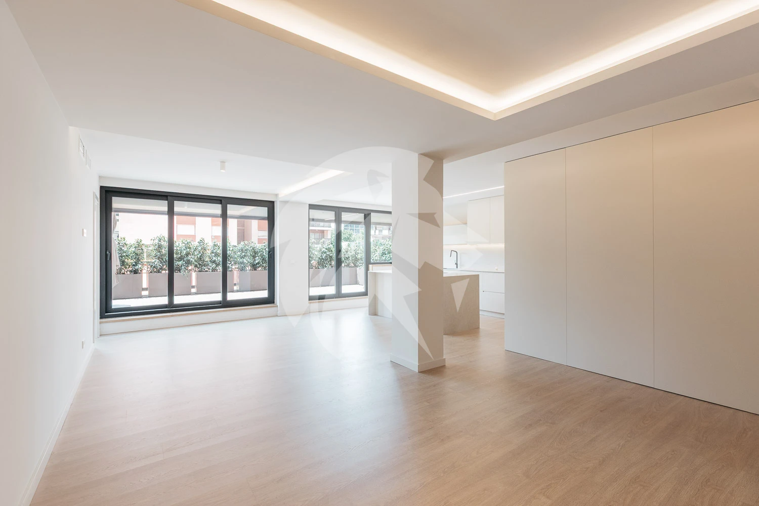 Fully renovated apartment with two terraces — El Pla del Real, Valencia