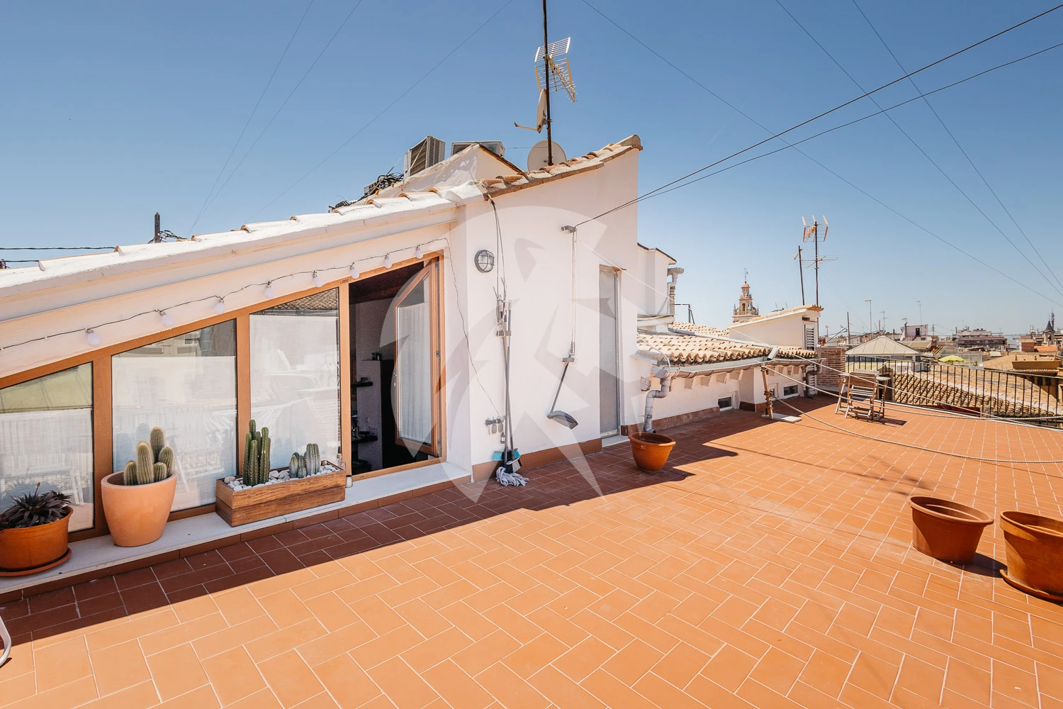 Penthouse for sale in the old centre of Valencia