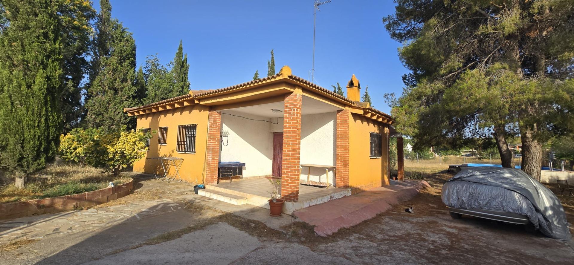 Villa for sale in Lliria