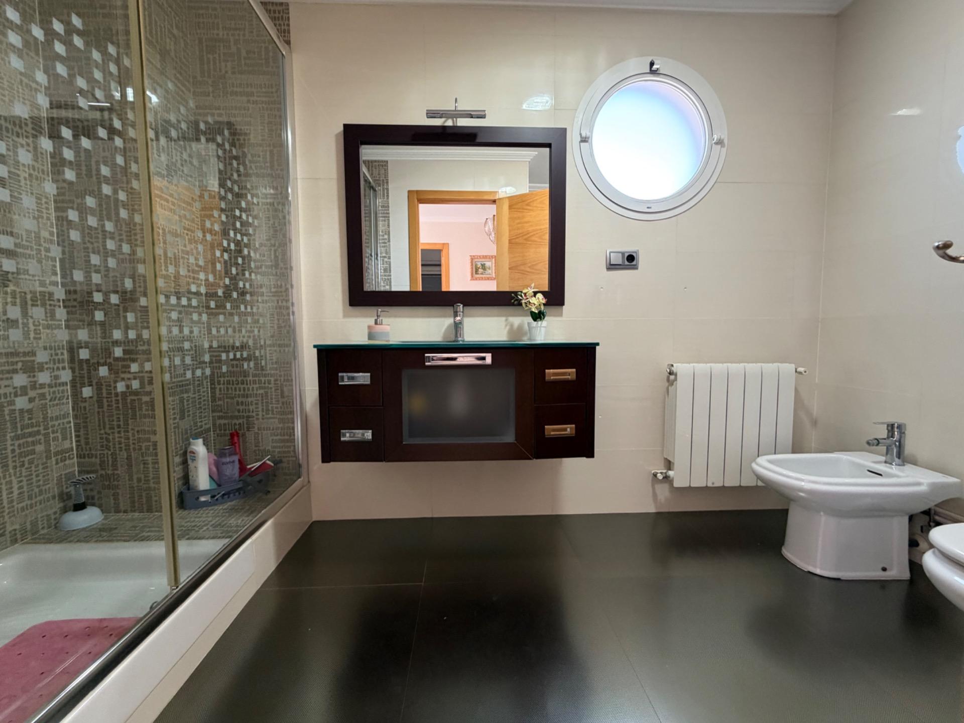 Villa for sale in Riba – Roja de Turia