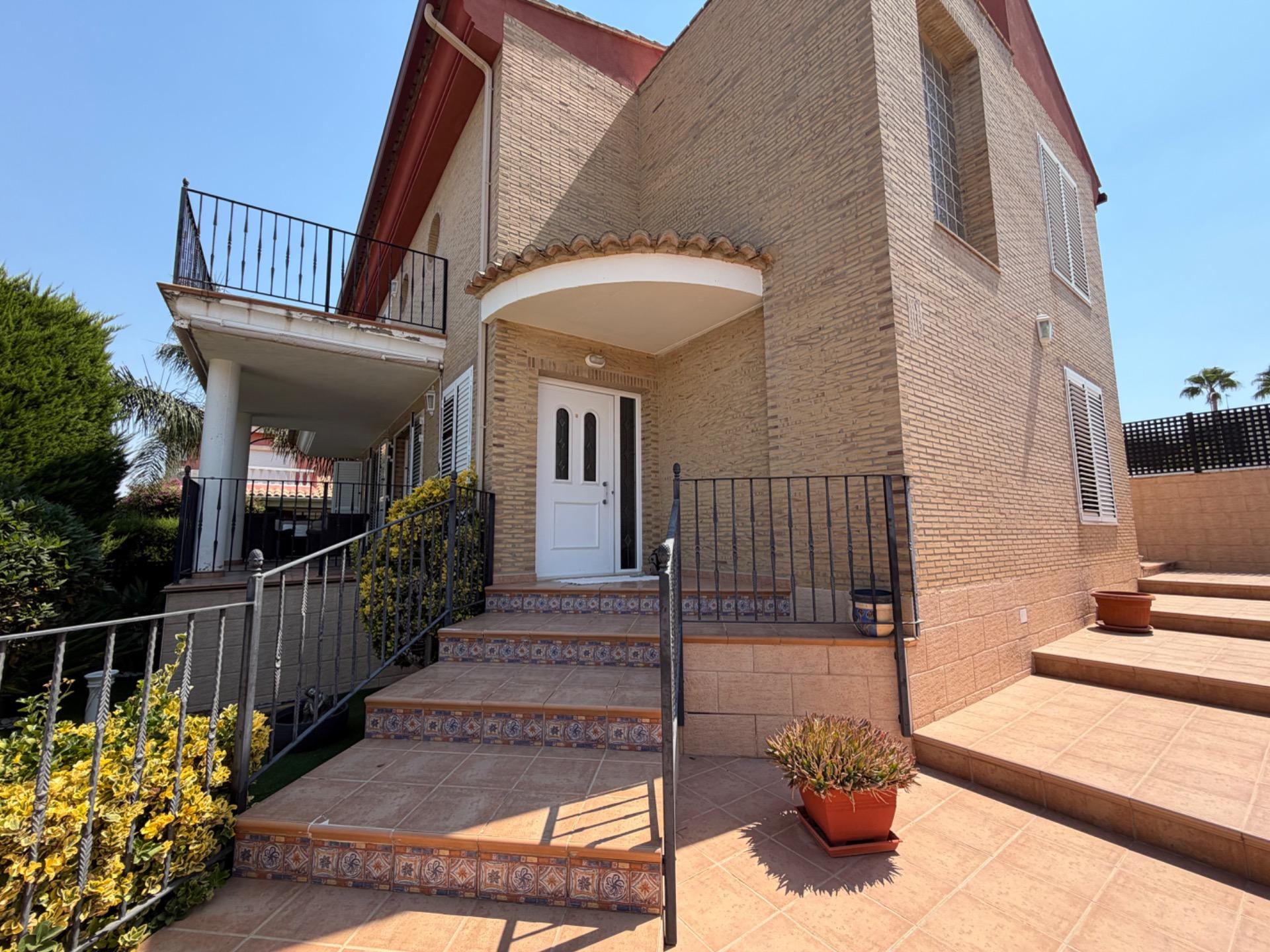 Villa for sale in Riba – Roja de Turia