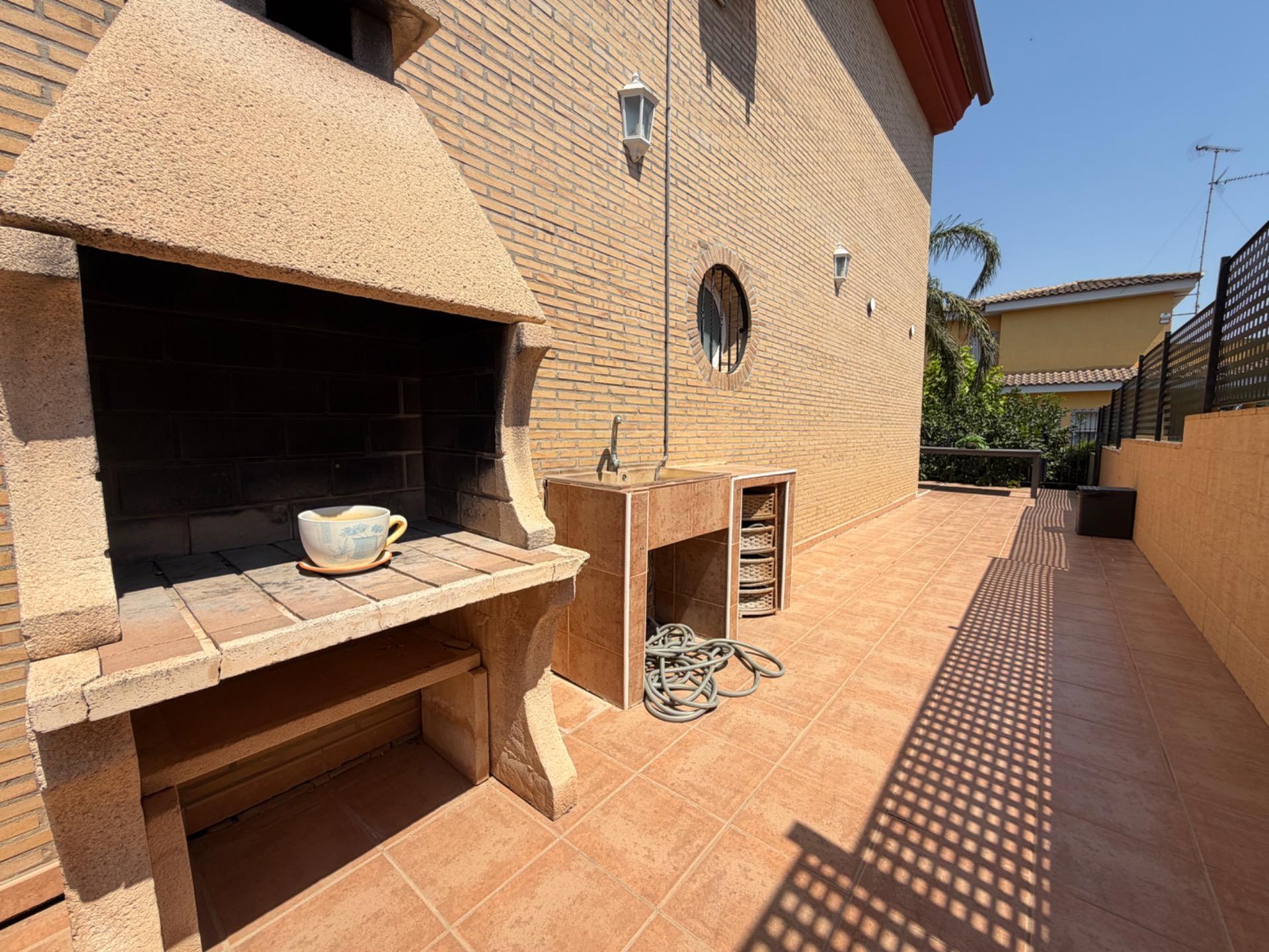 Villa for sale in Riba – Roja de Turia