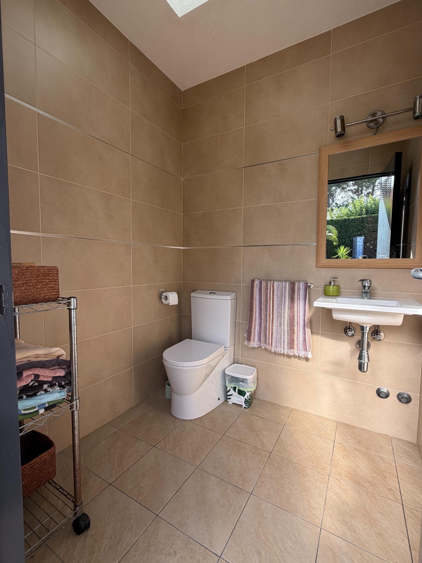 Villa for sale in La Pobla de Vallbona