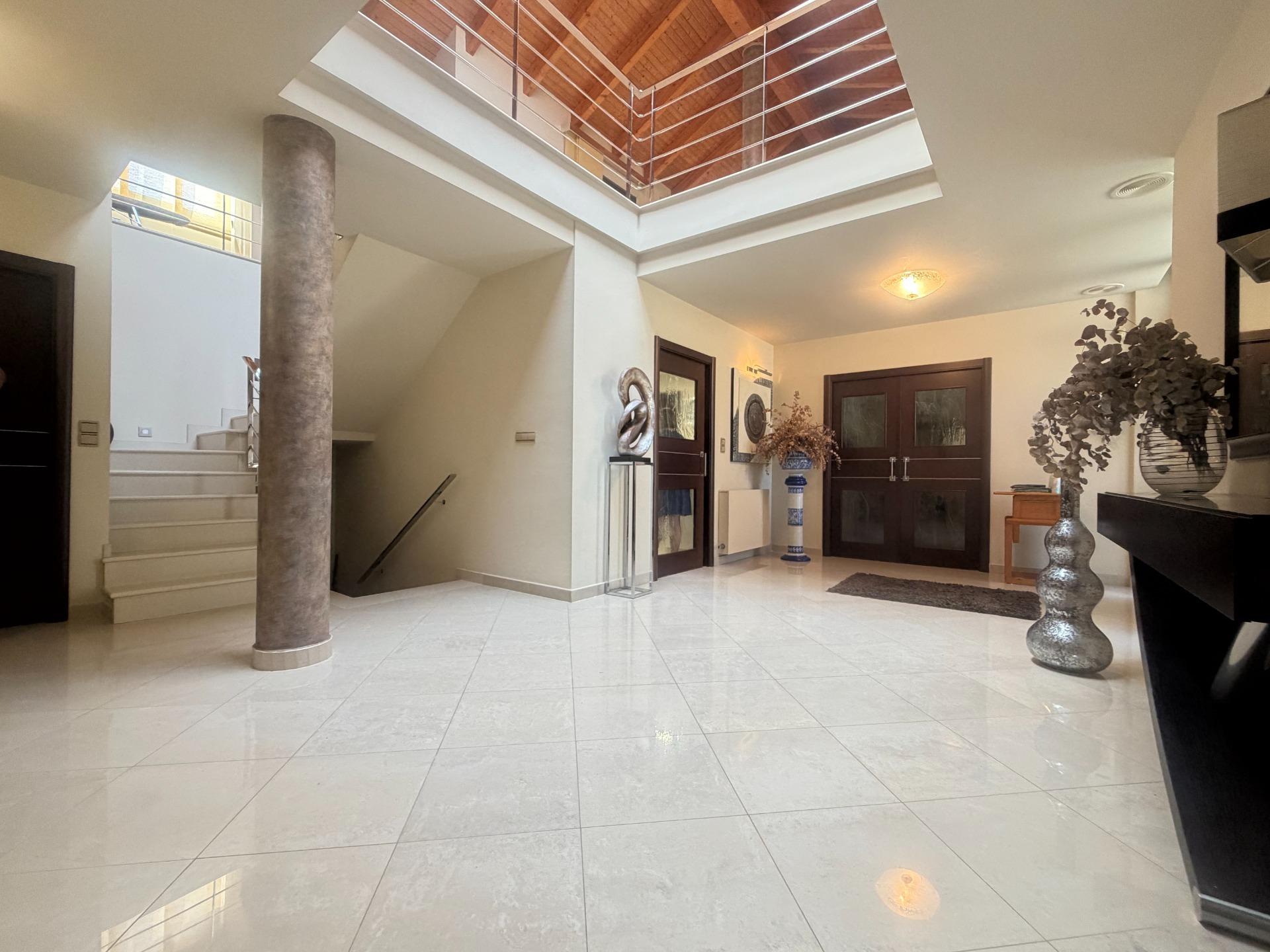 Villa for sale in La Pobla de Vallbona