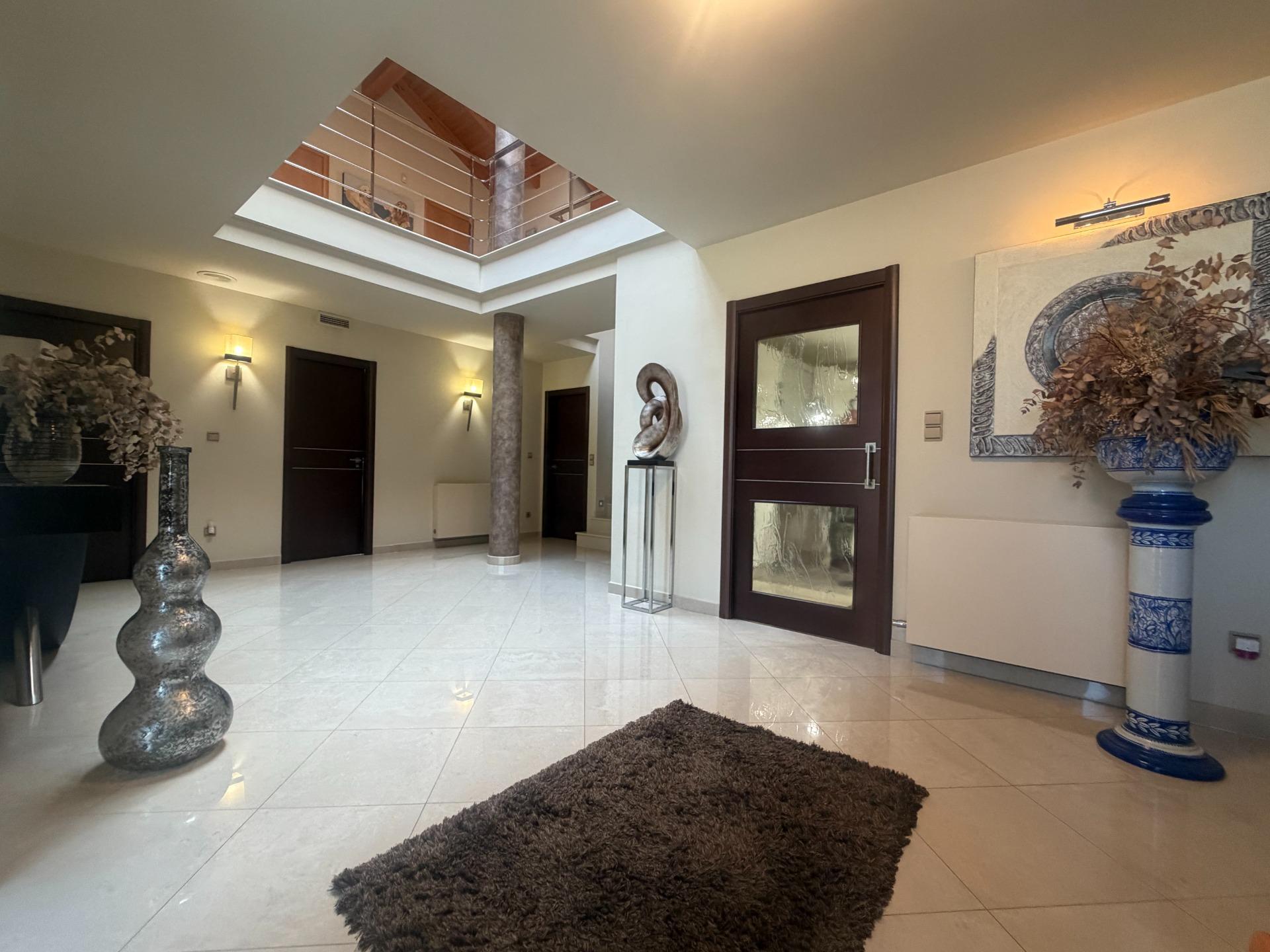 Villa for sale in La Pobla de Vallbona