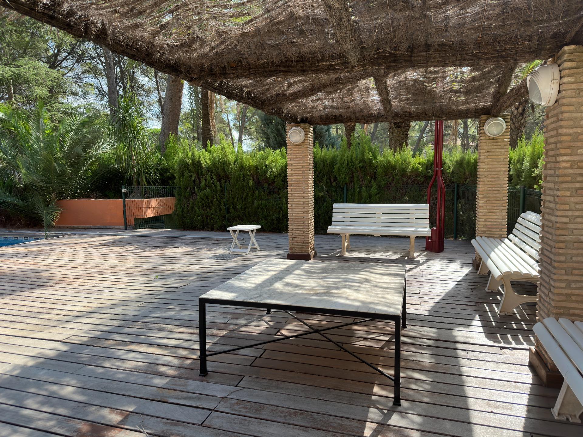 Villa for sale in Naquera