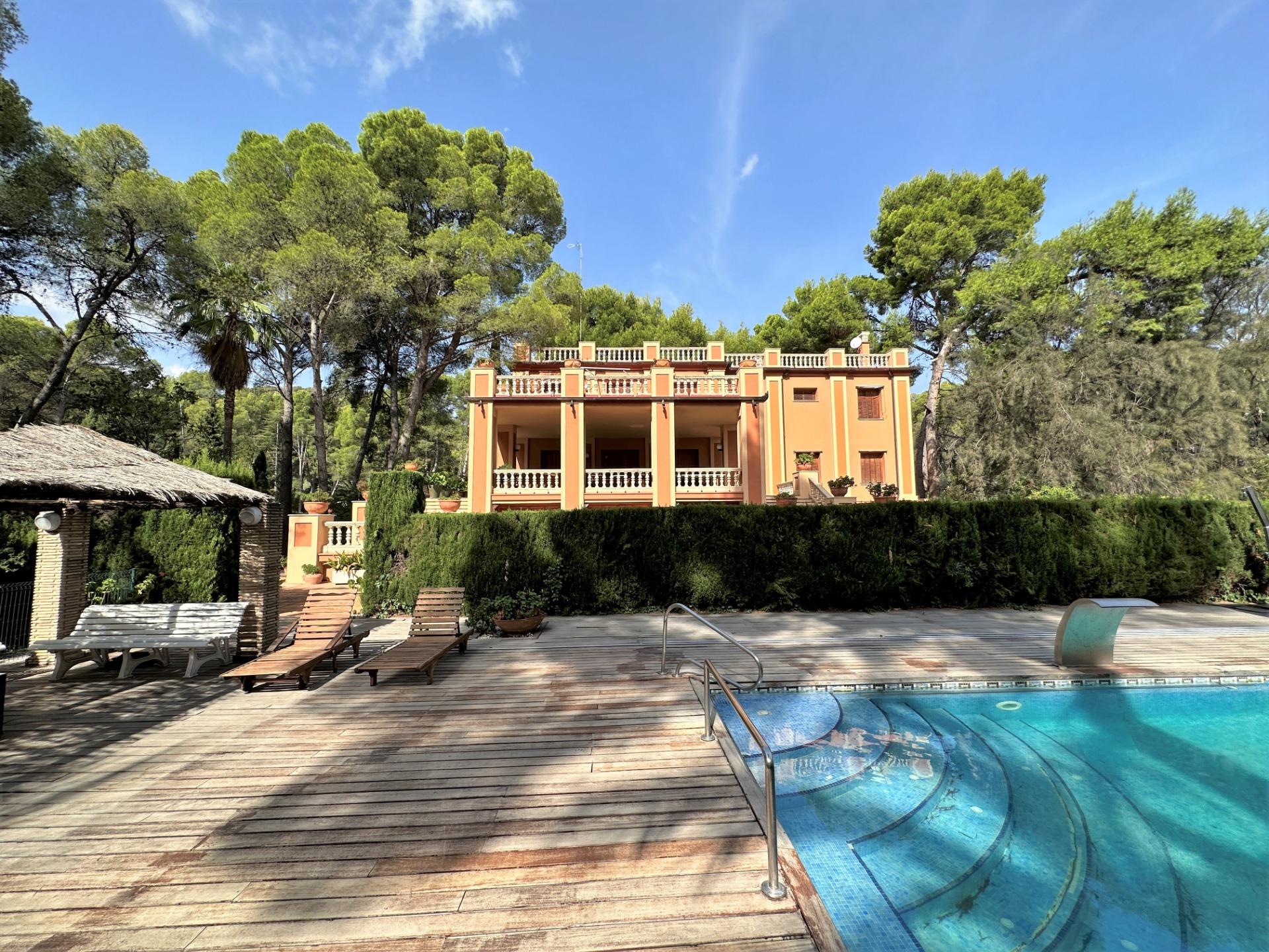 Villa for sale in Naquera