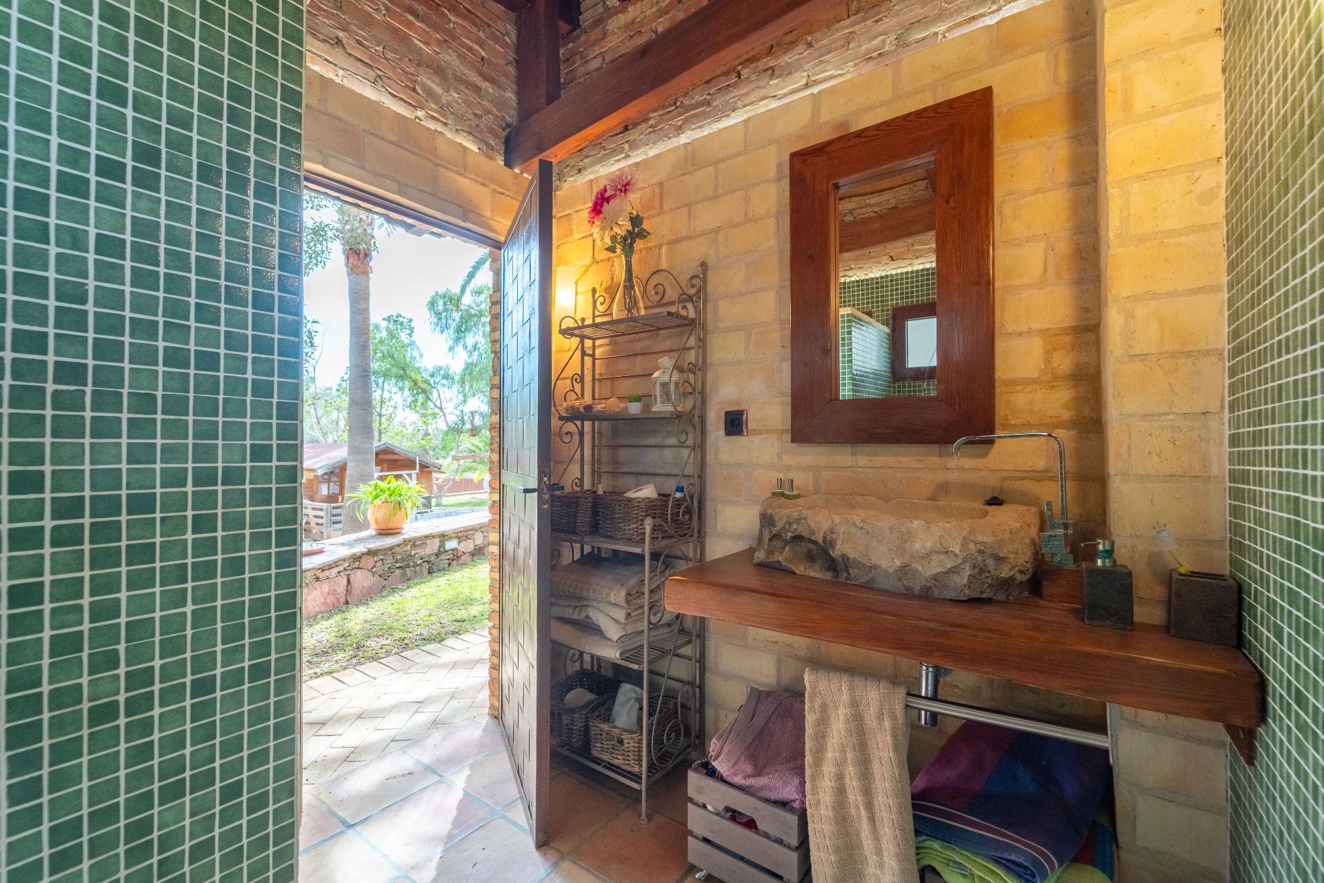 Villa for sale in Naquera