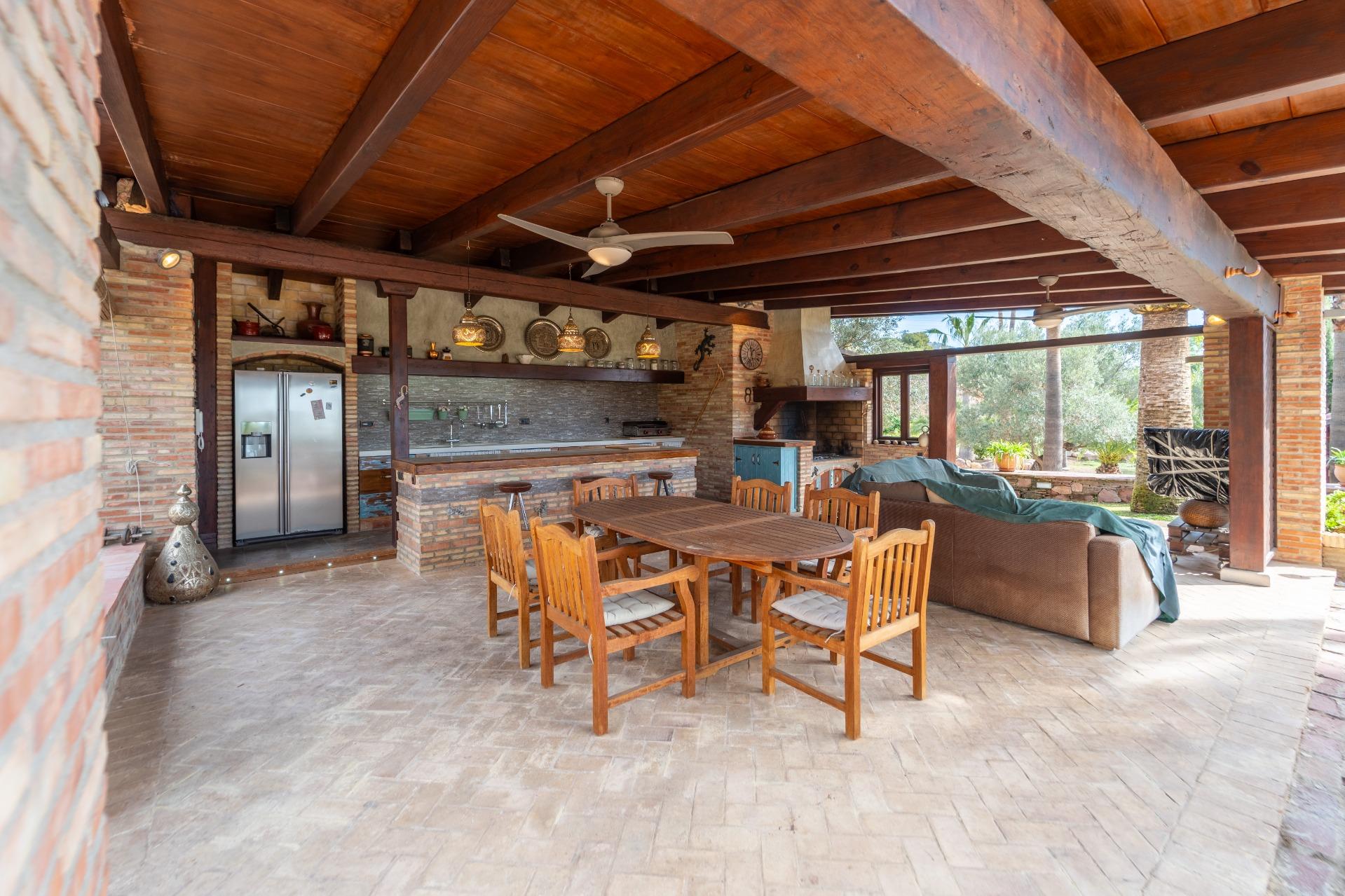 Villa for sale in Naquera