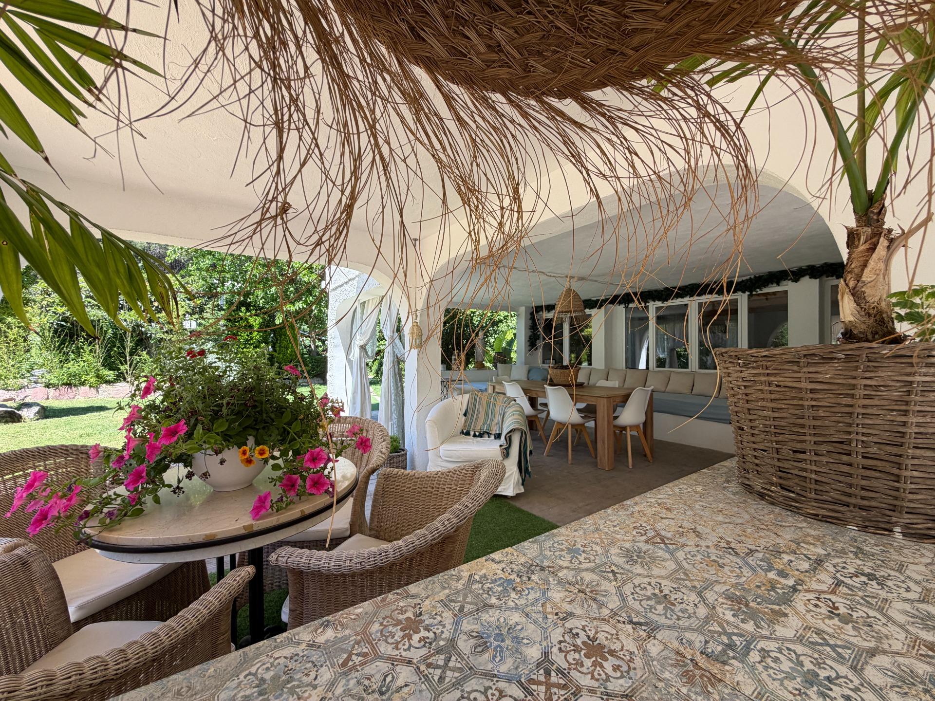 Villa for sale in Naquera