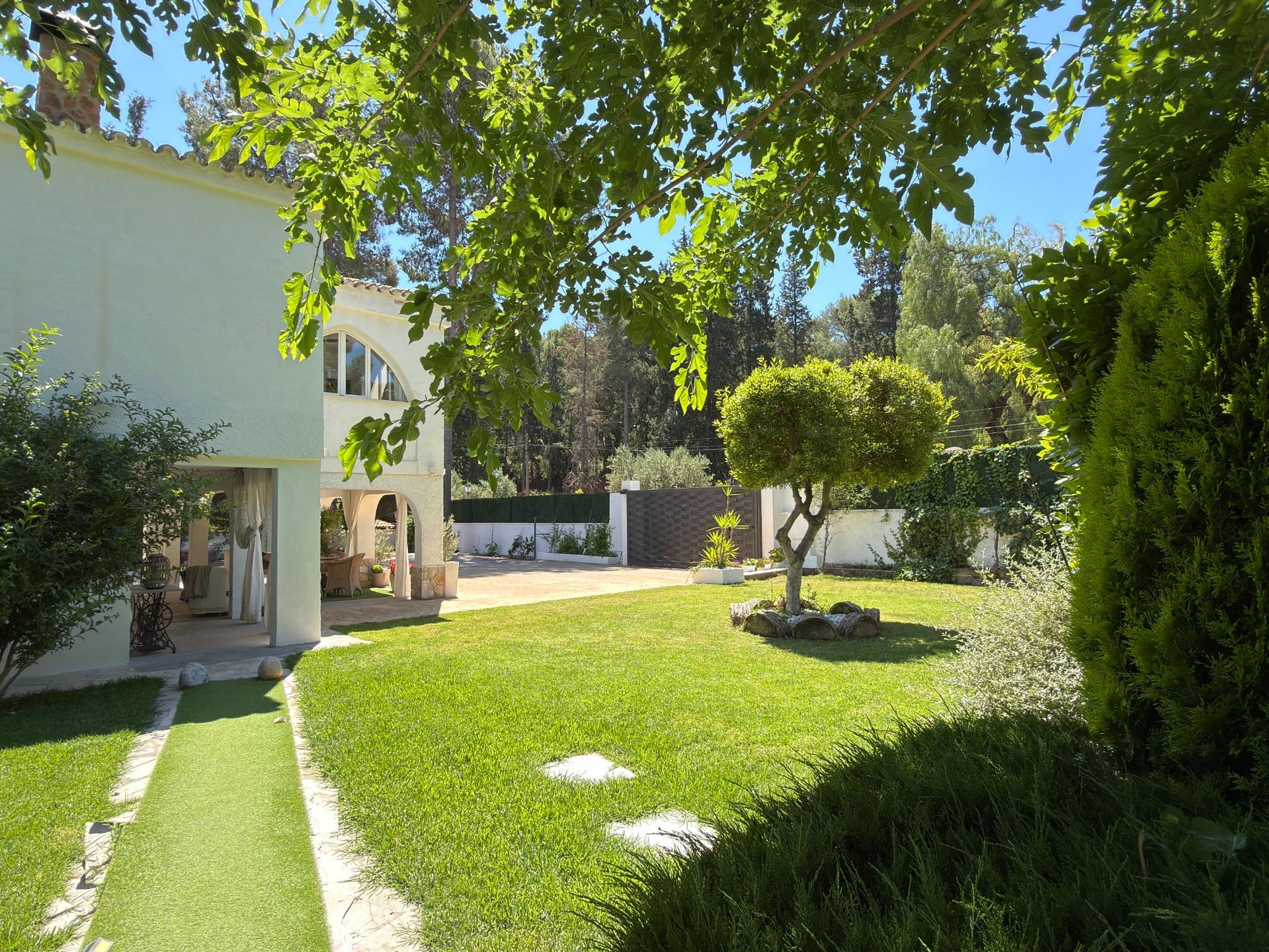 Villa for sale in Naquera
