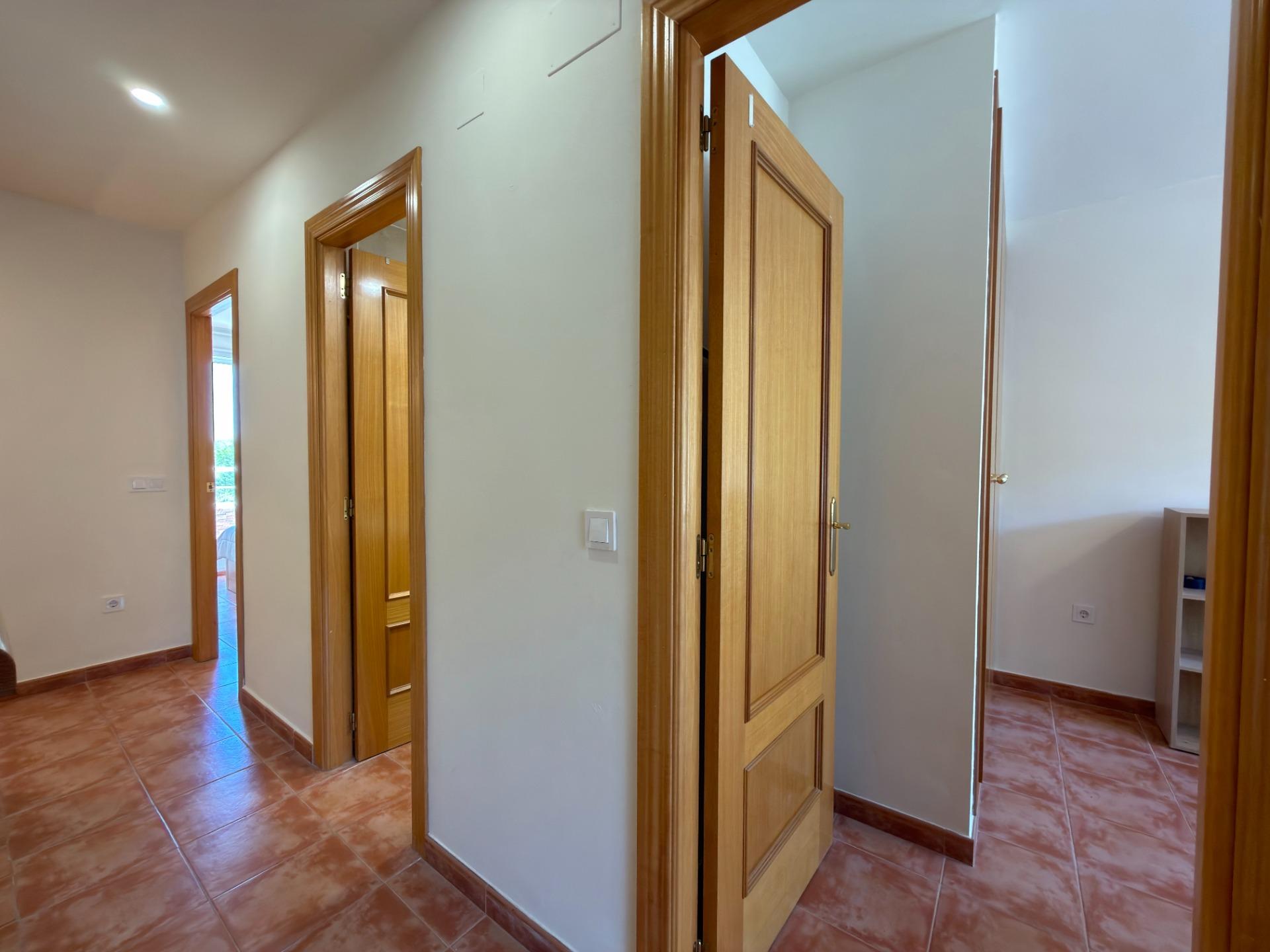 Villa for sale in Naquera