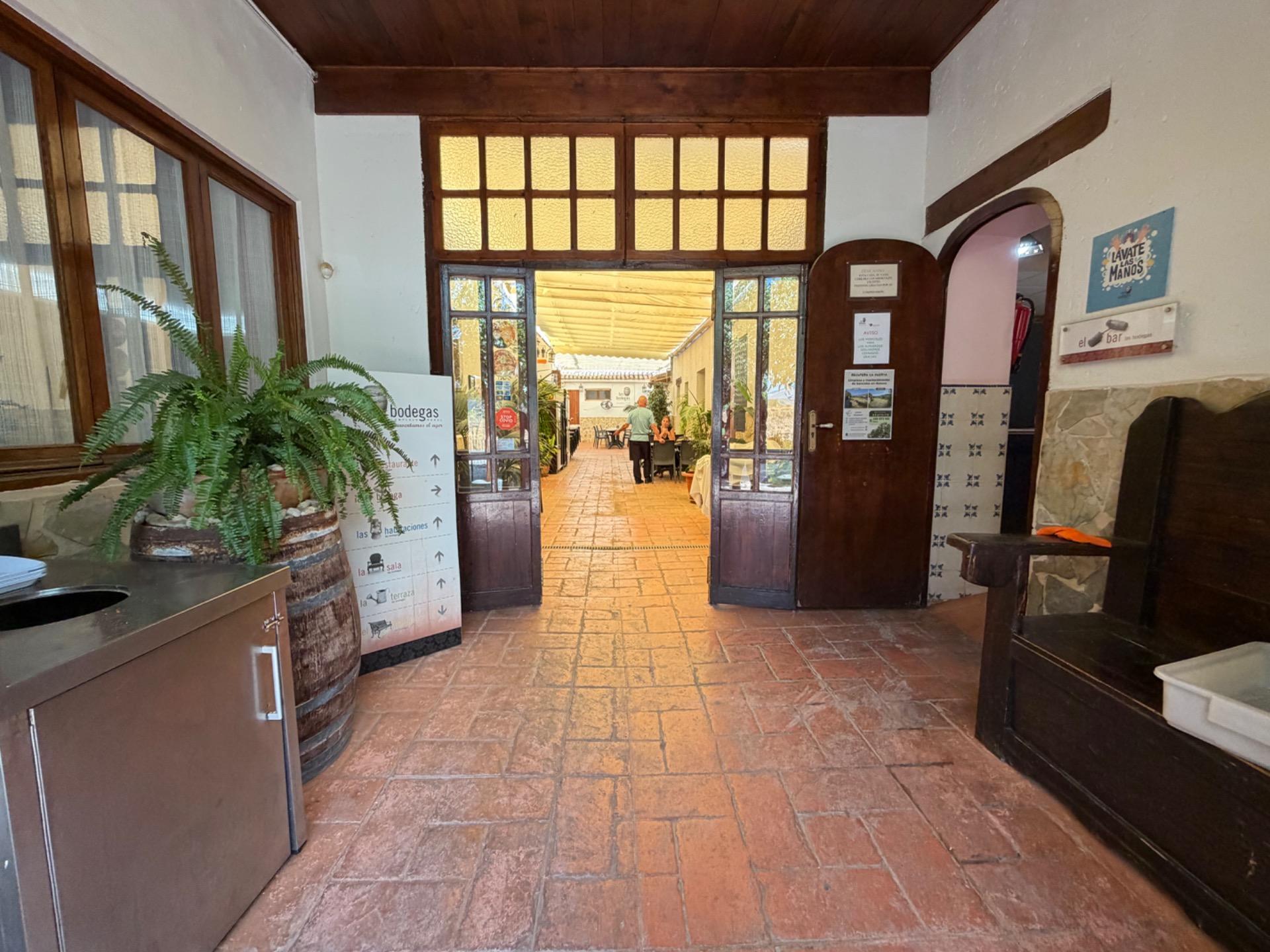 Villa for sale in Chulilla