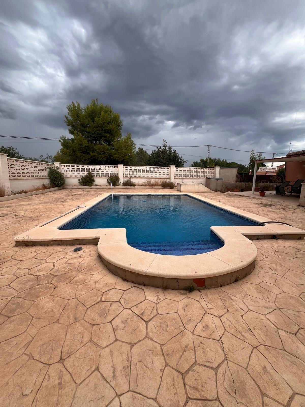 Villa for sale in Lliria