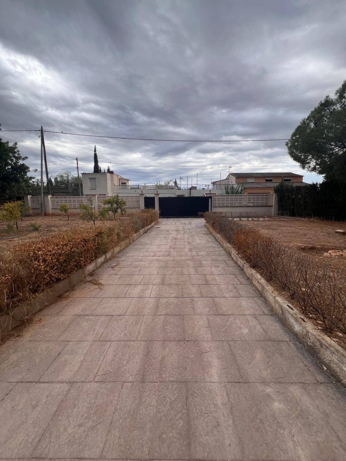 Villa for sale in Lliria