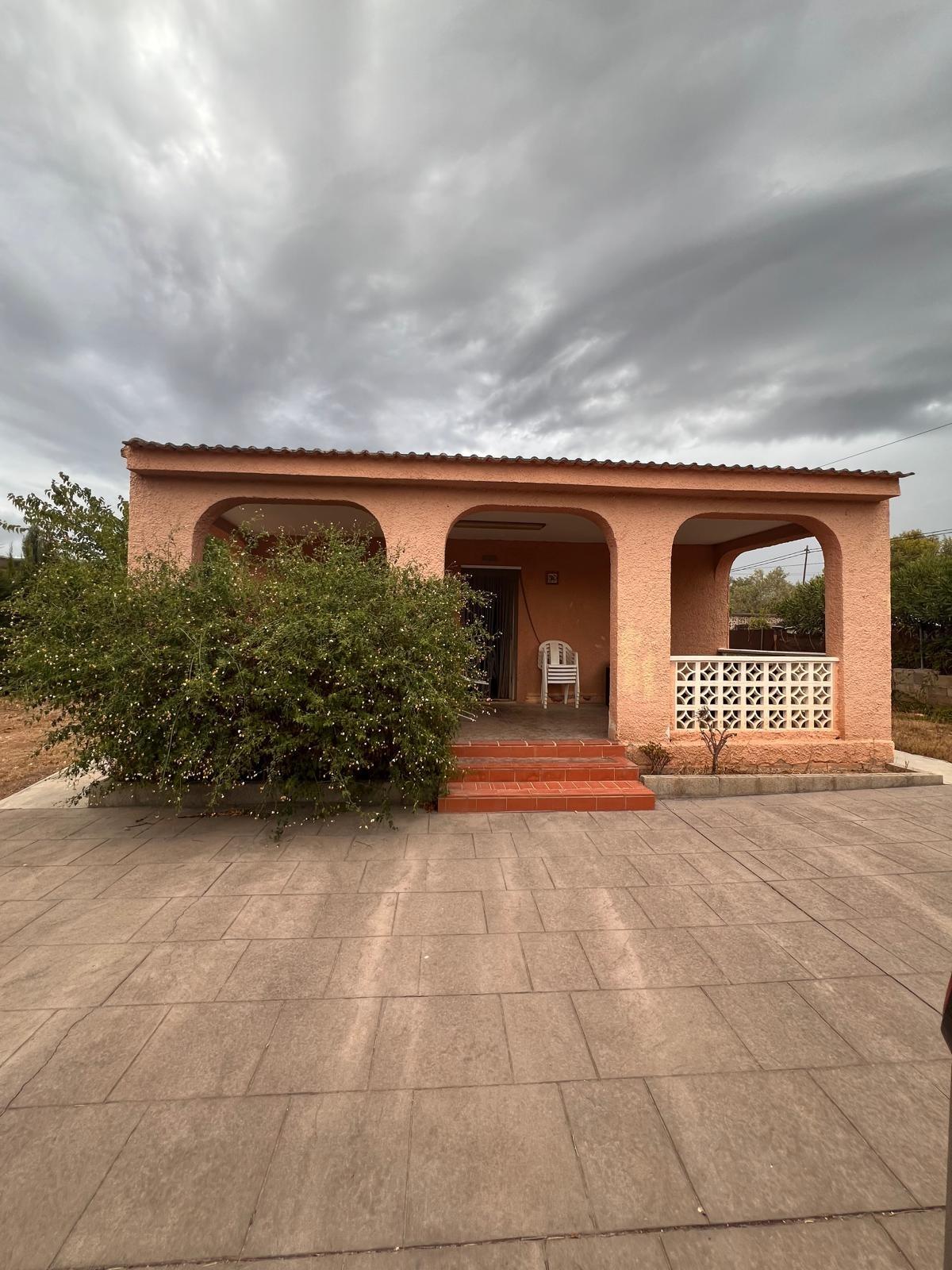 Villa for sale in Lliria