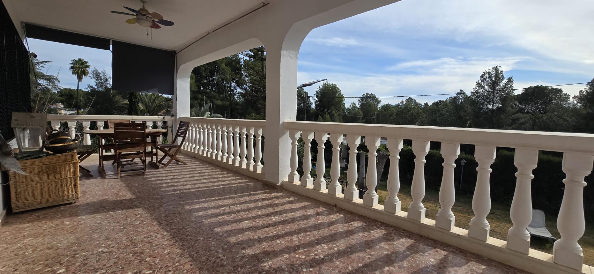 Villa for sale in Olocau