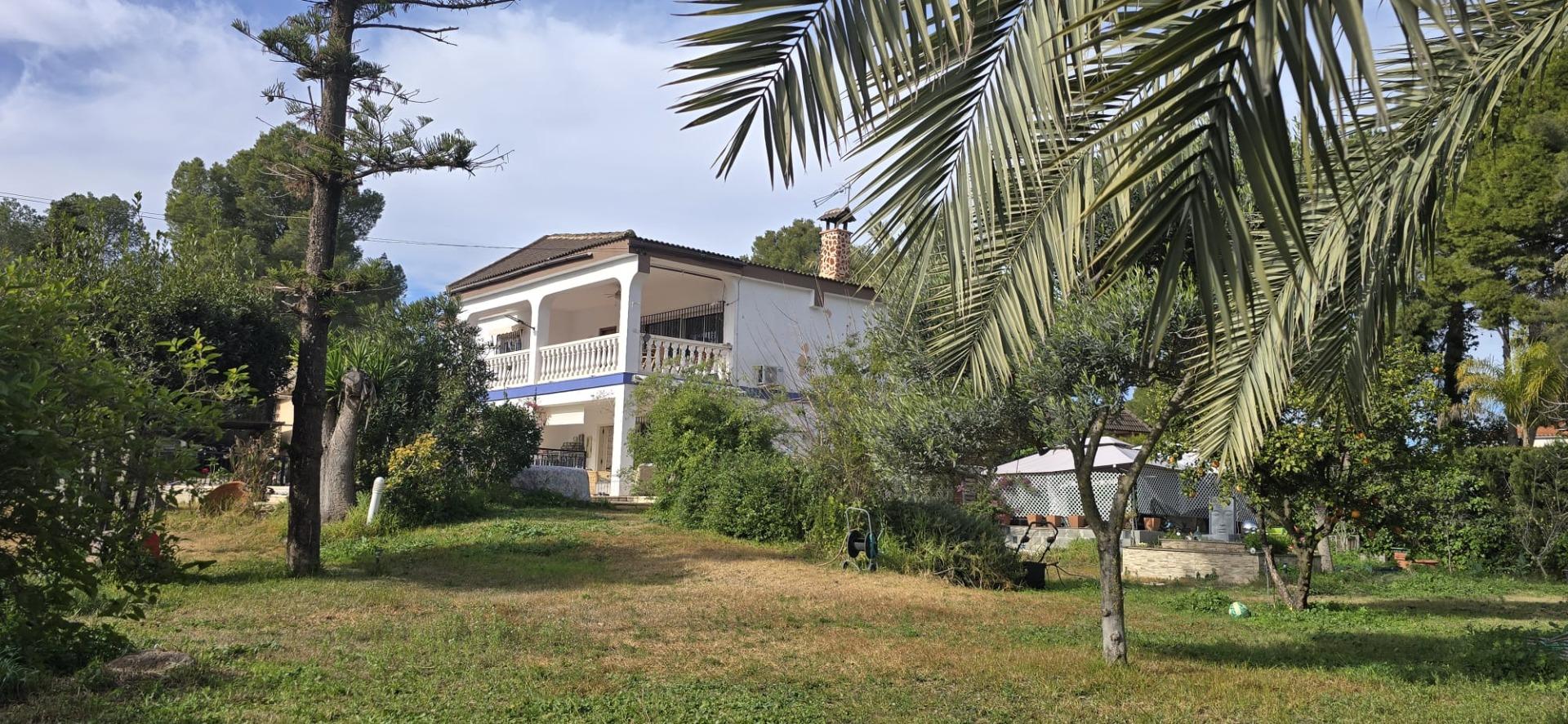 Villa for sale in Olocau