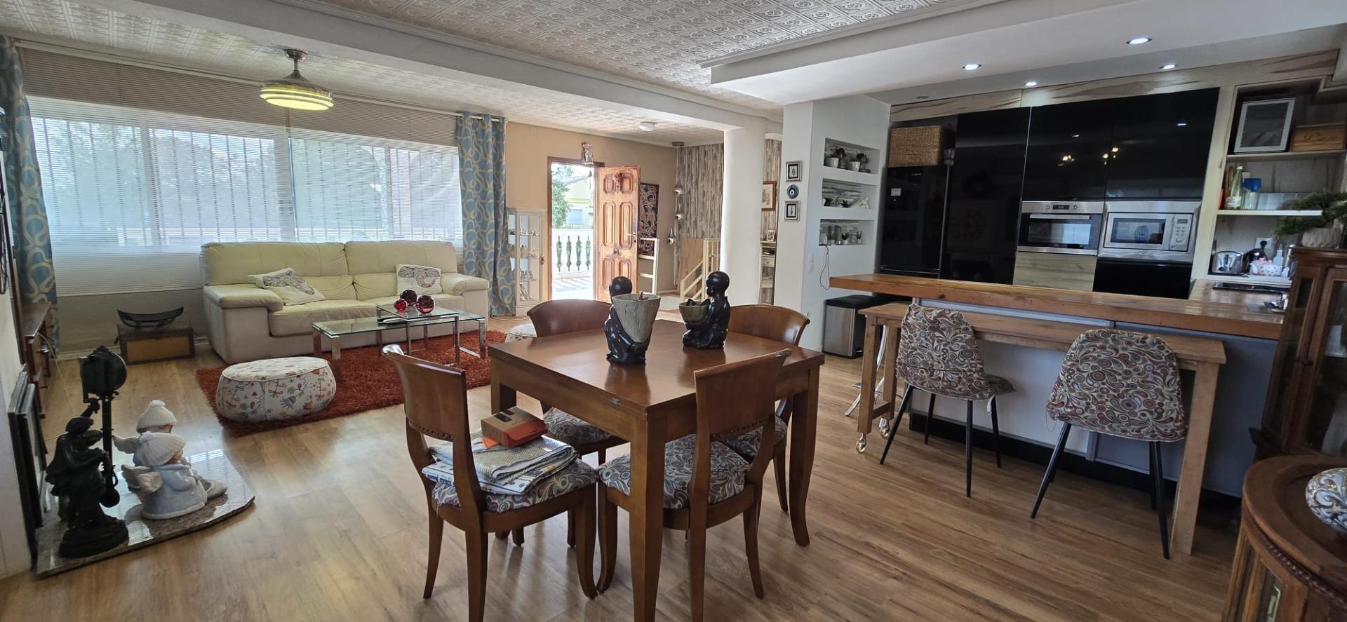 Villa for sale in Olocau