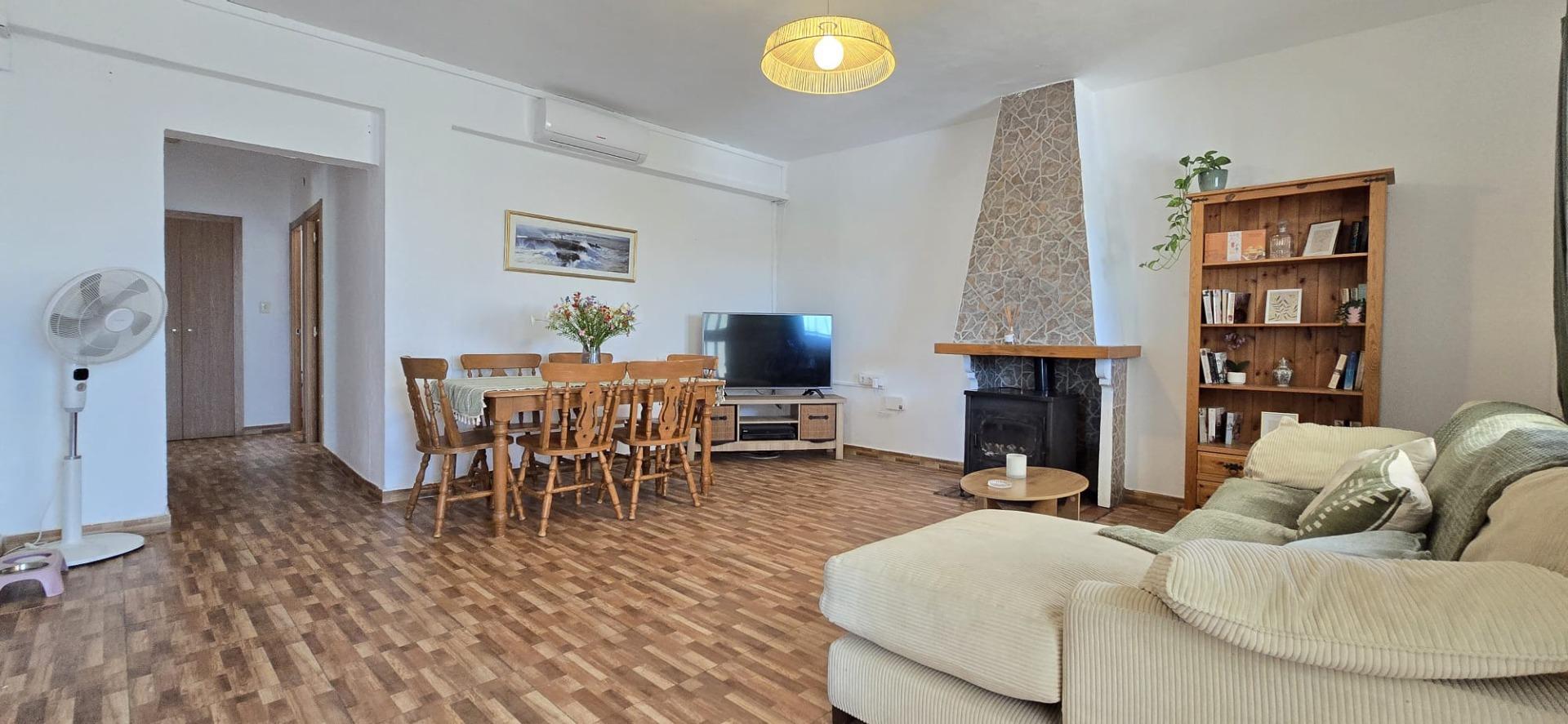Villa for sale in Villar del Arzobispo