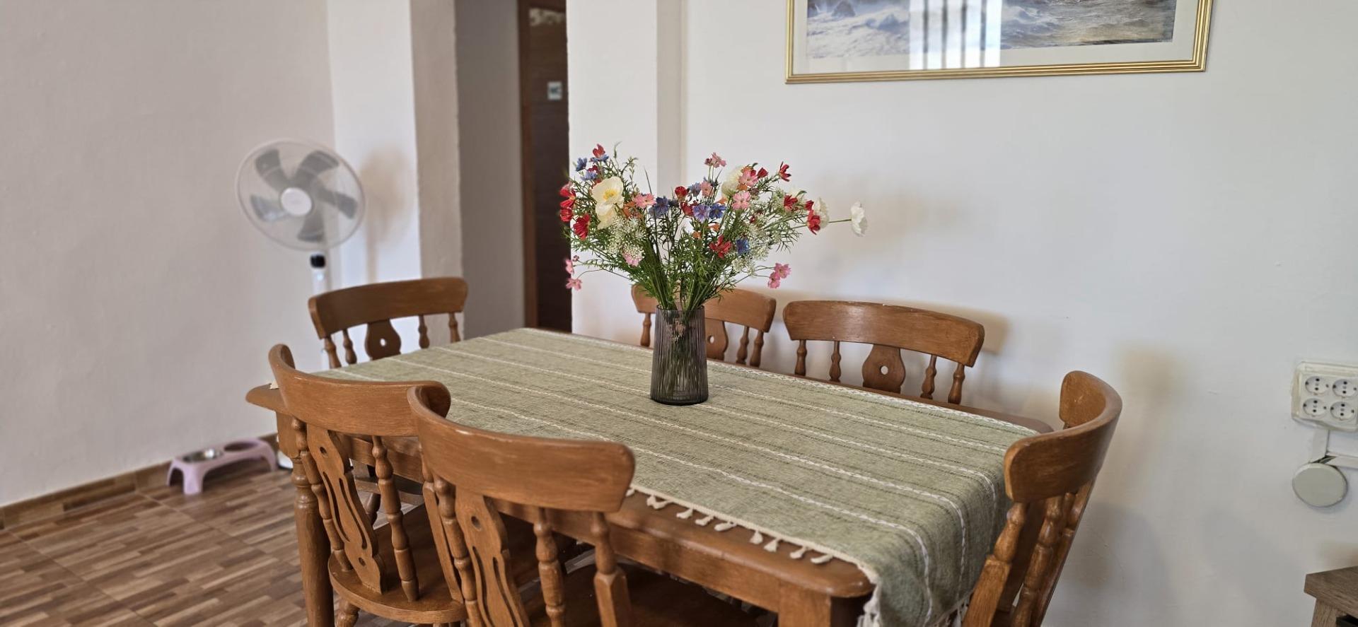 Villa for sale in Villar del Arzobispo