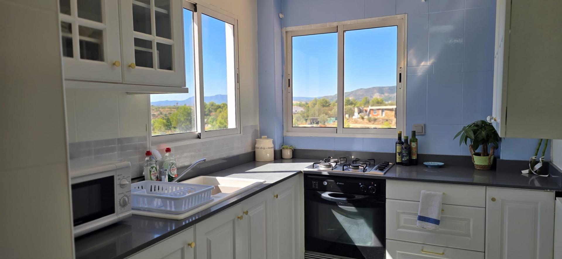 Villa for sale in Villar del Arzobispo