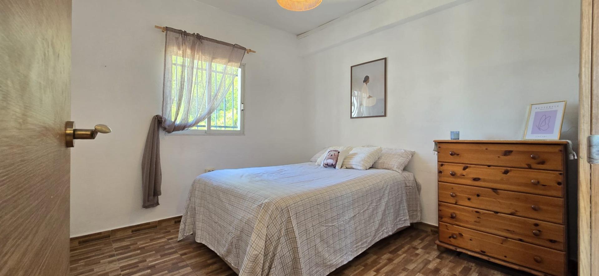 Villa for sale in Villar del Arzobispo