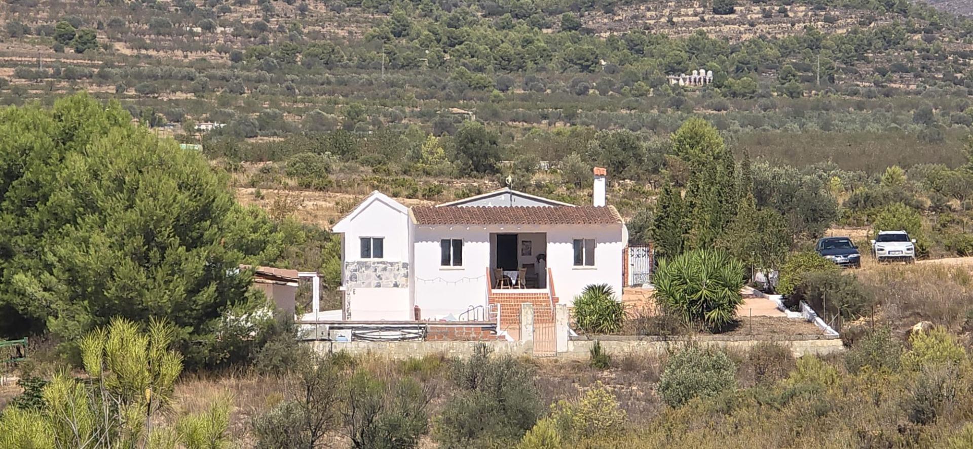 Villa for sale in Villar del Arzobispo