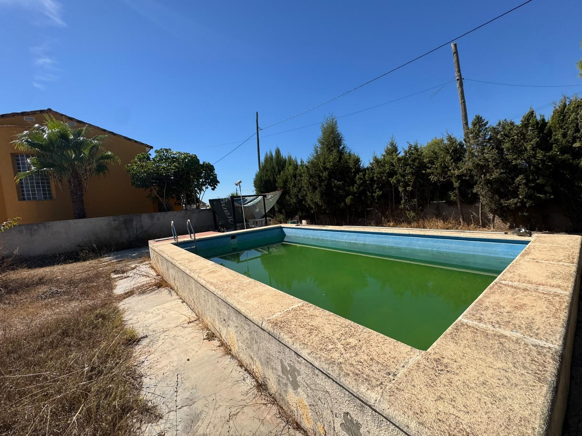 Villa for sale in Lliria