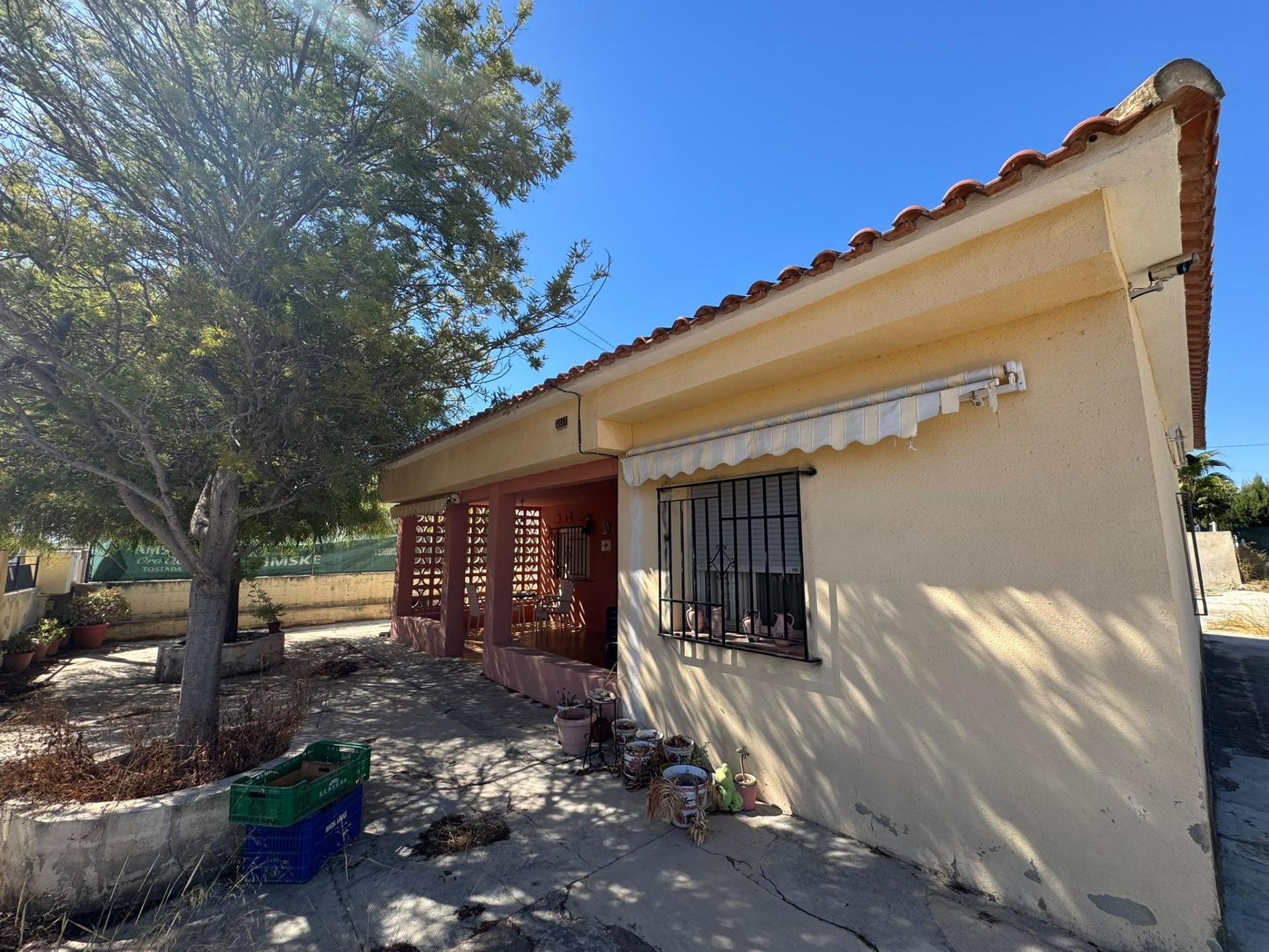 Villa for sale in Lliria