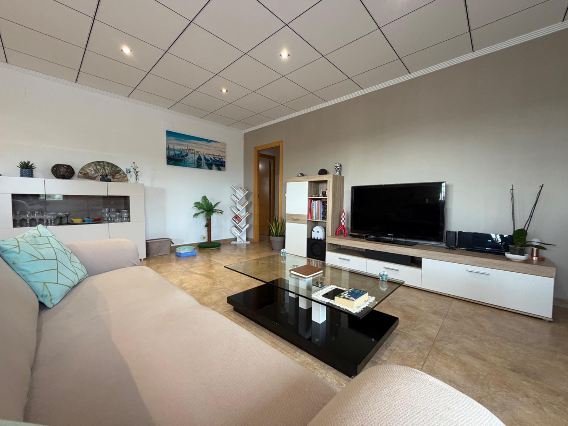 Villa for sale in Marines