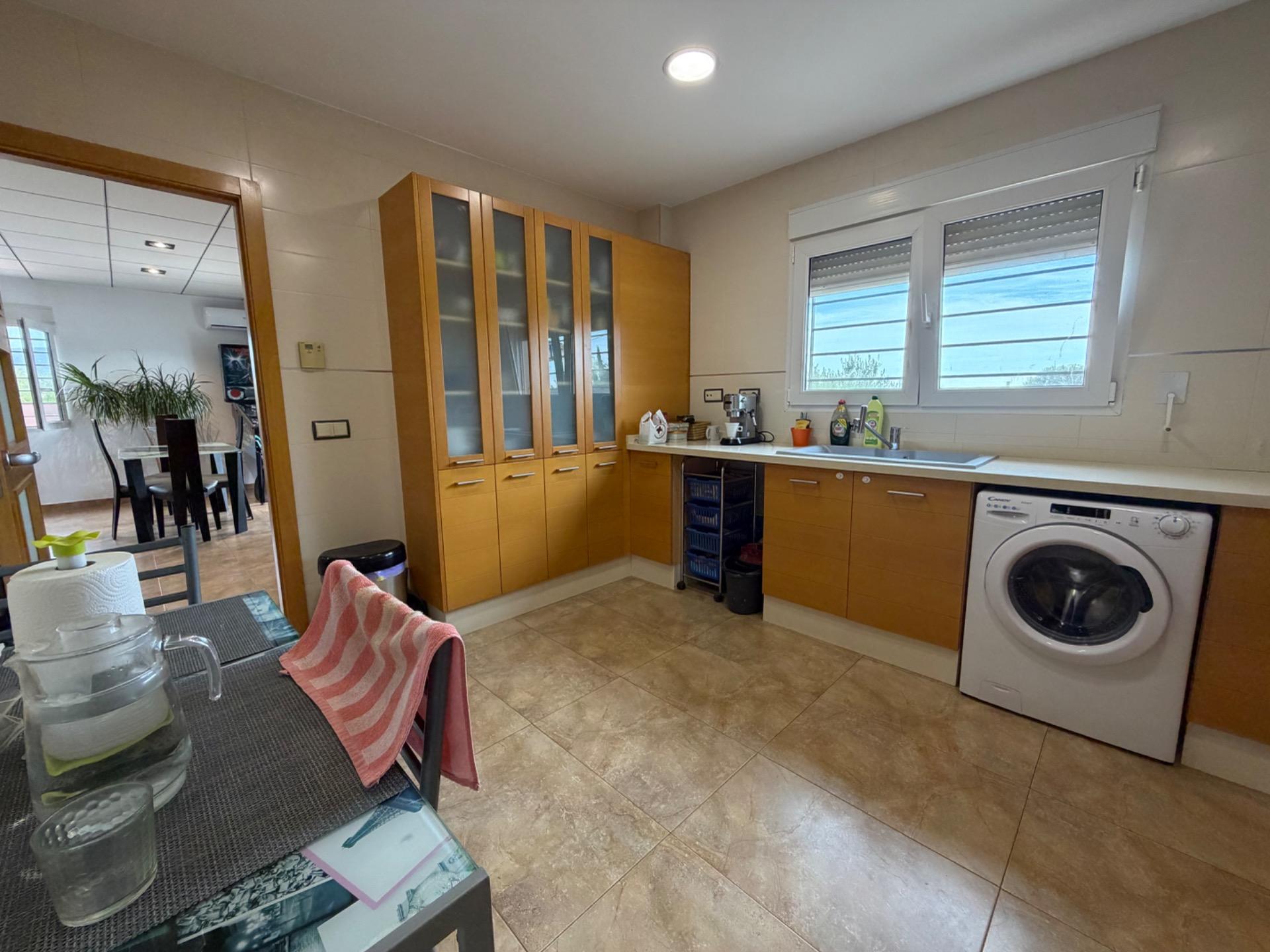 Villa for sale in Marines