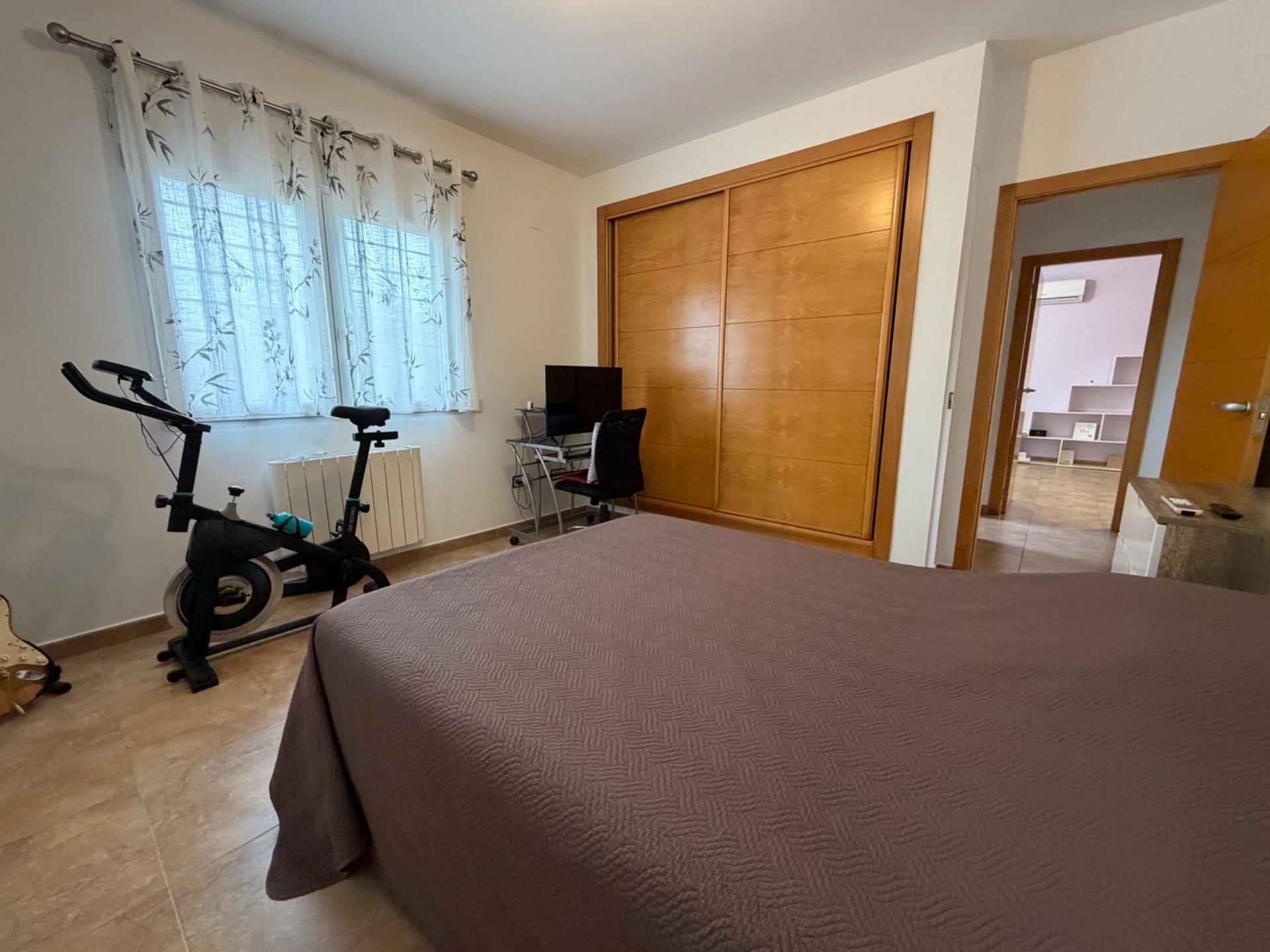 Villa for sale in Marines