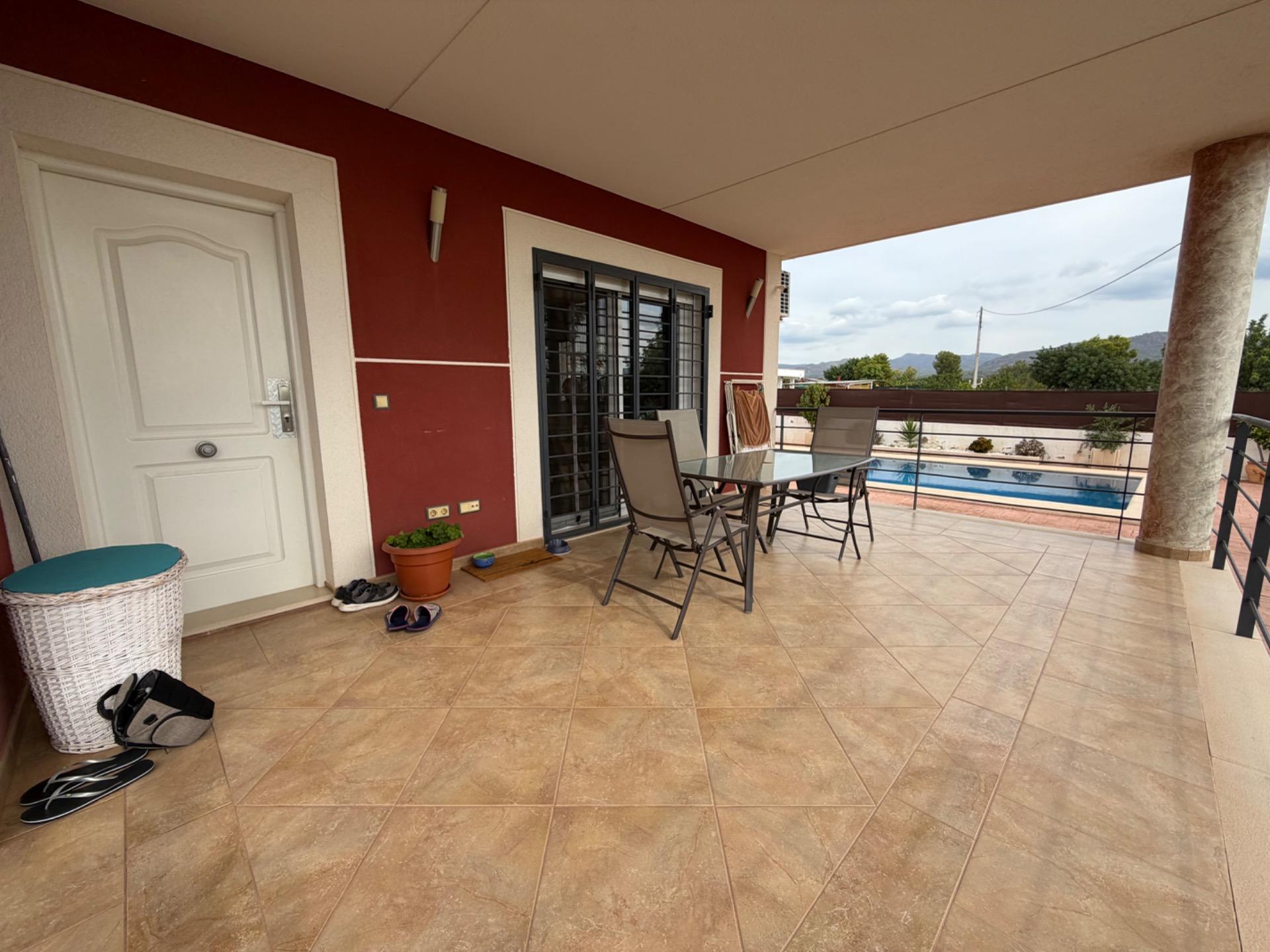 Villa for sale in Marines