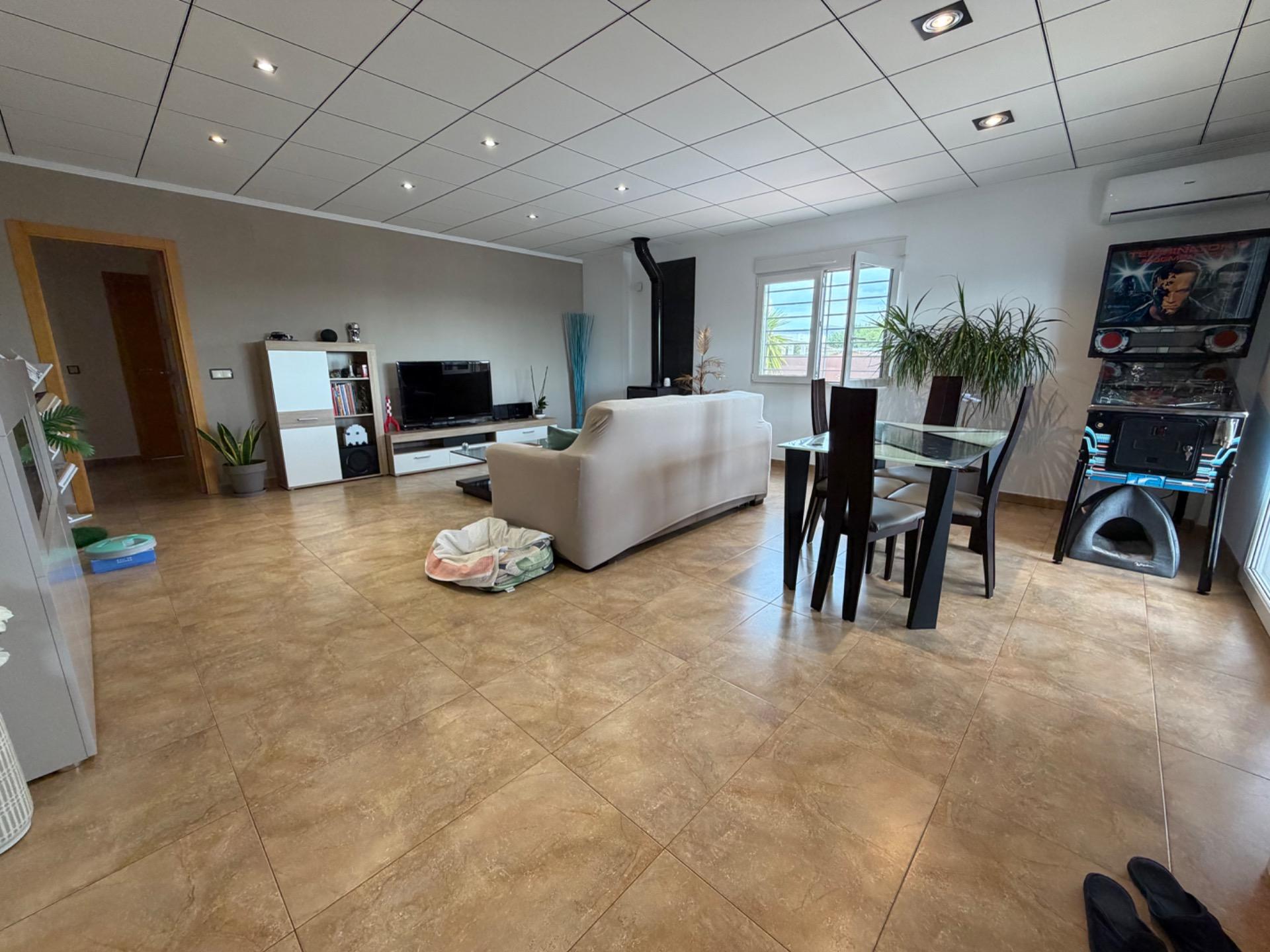 Villa for sale in Marines