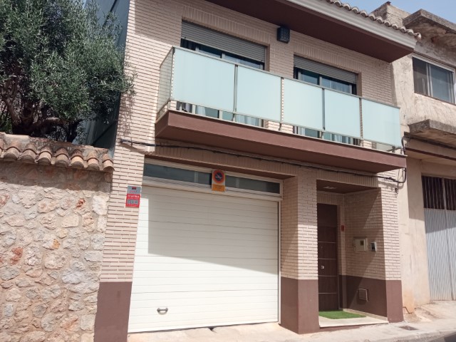 Townhouse for sale in Barx