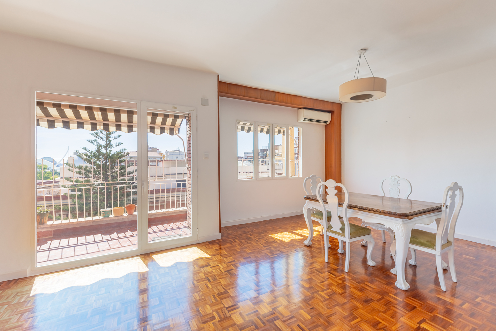Apartment for sale in Valencia