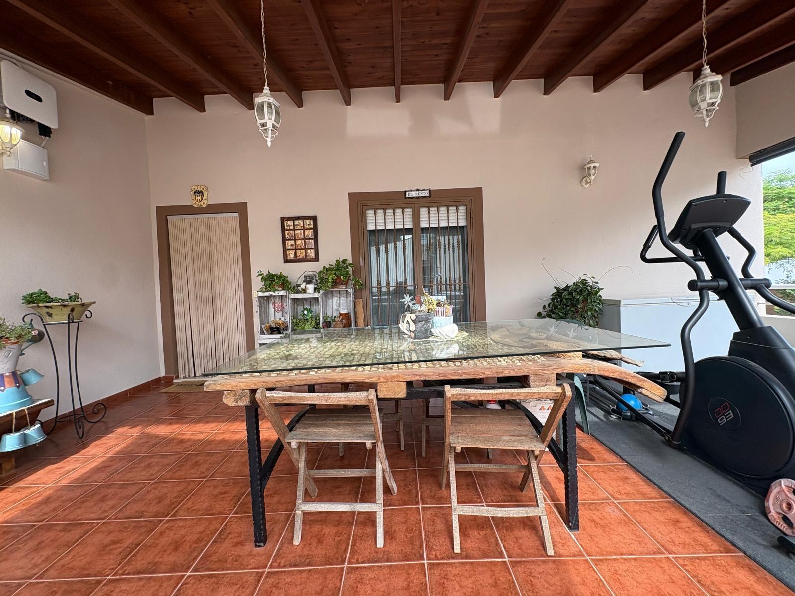 Villa for sale in Villamarchante