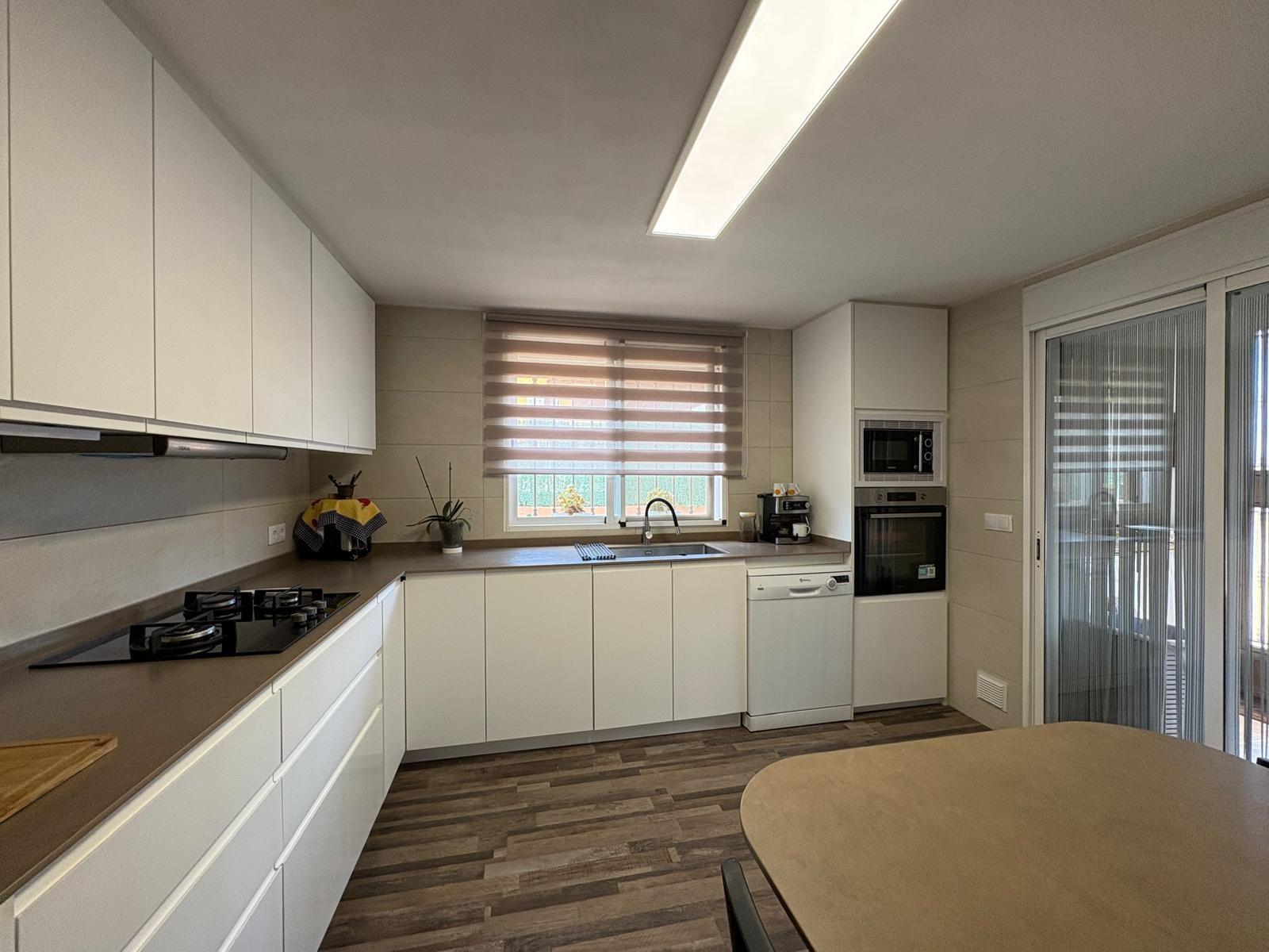 Villa for sale in Villamarchante