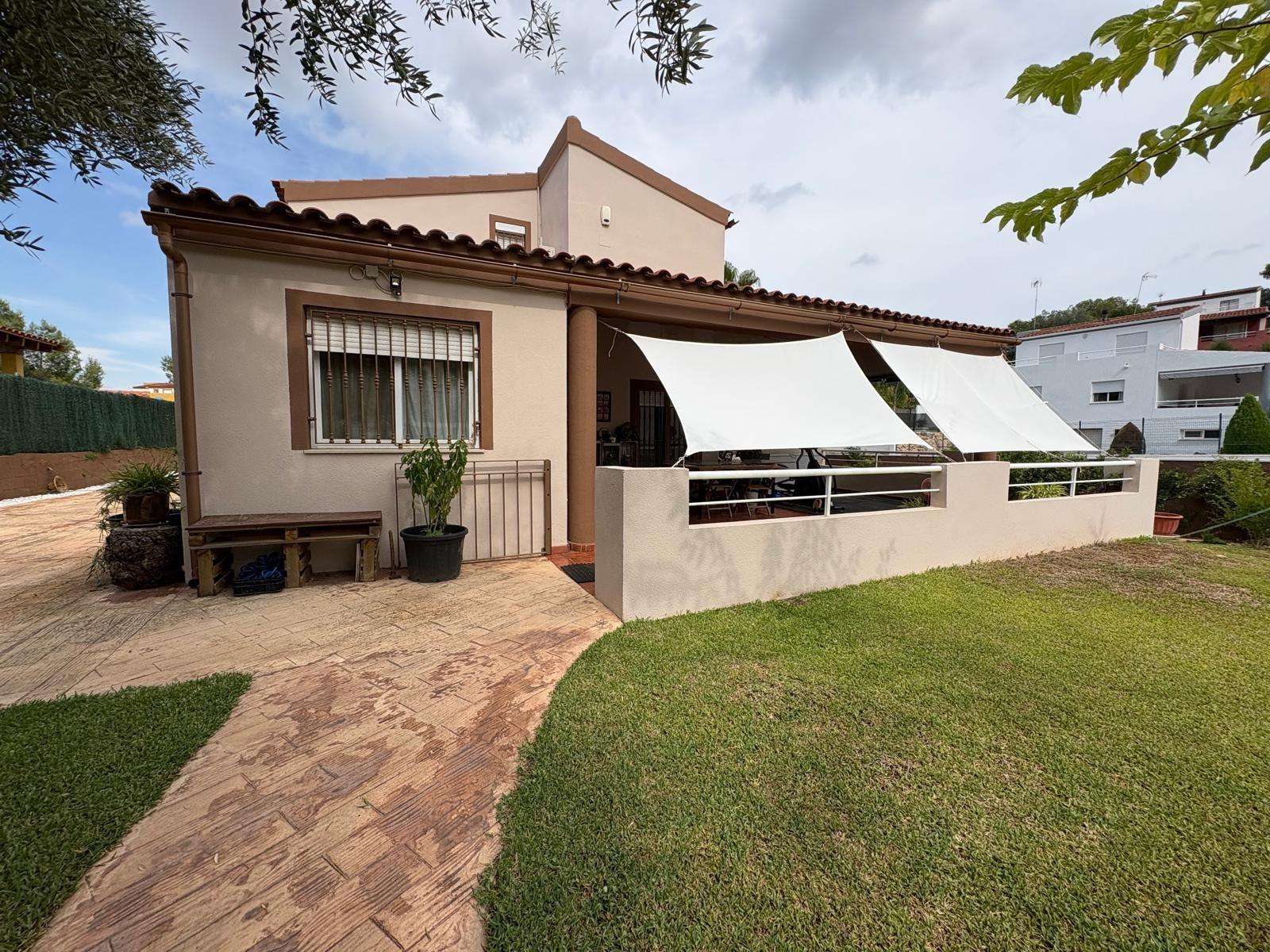 Villa for sale in Villamarchante