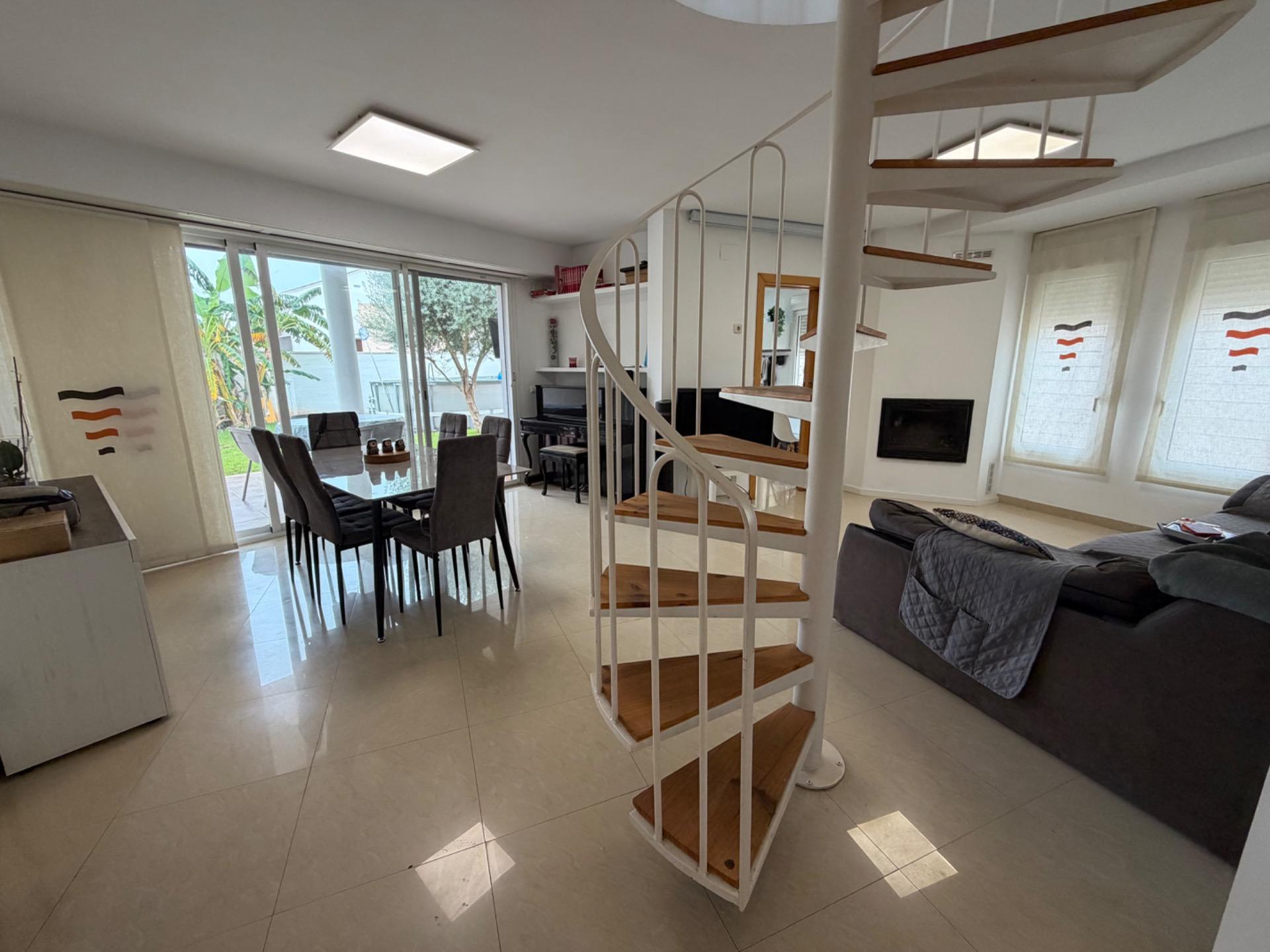 DP-60-05063-4 Villa for sale in La Pobla de Vallbona