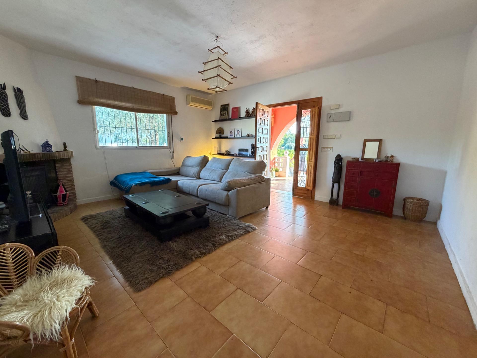 Villa for sale in Pedralba