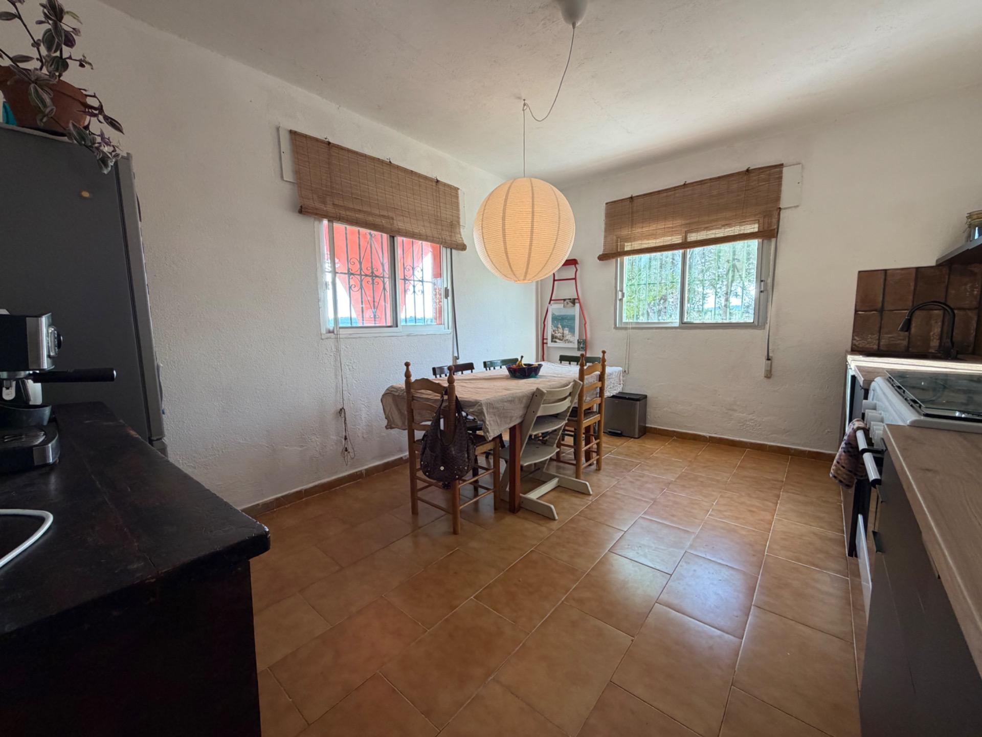 Villa for sale in Pedralba