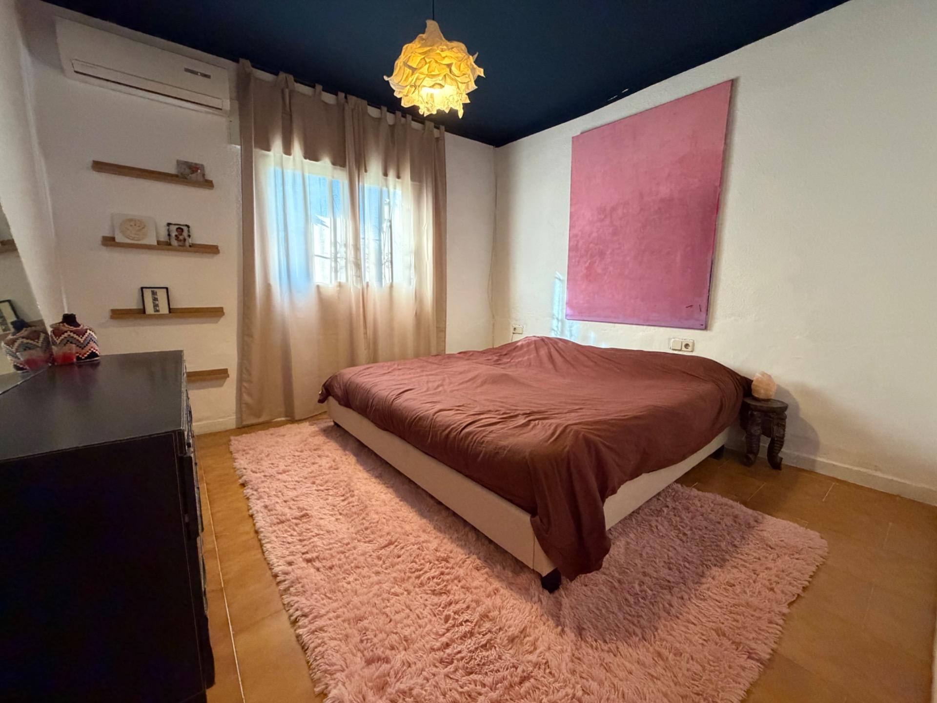 Villa for sale in Pedralba