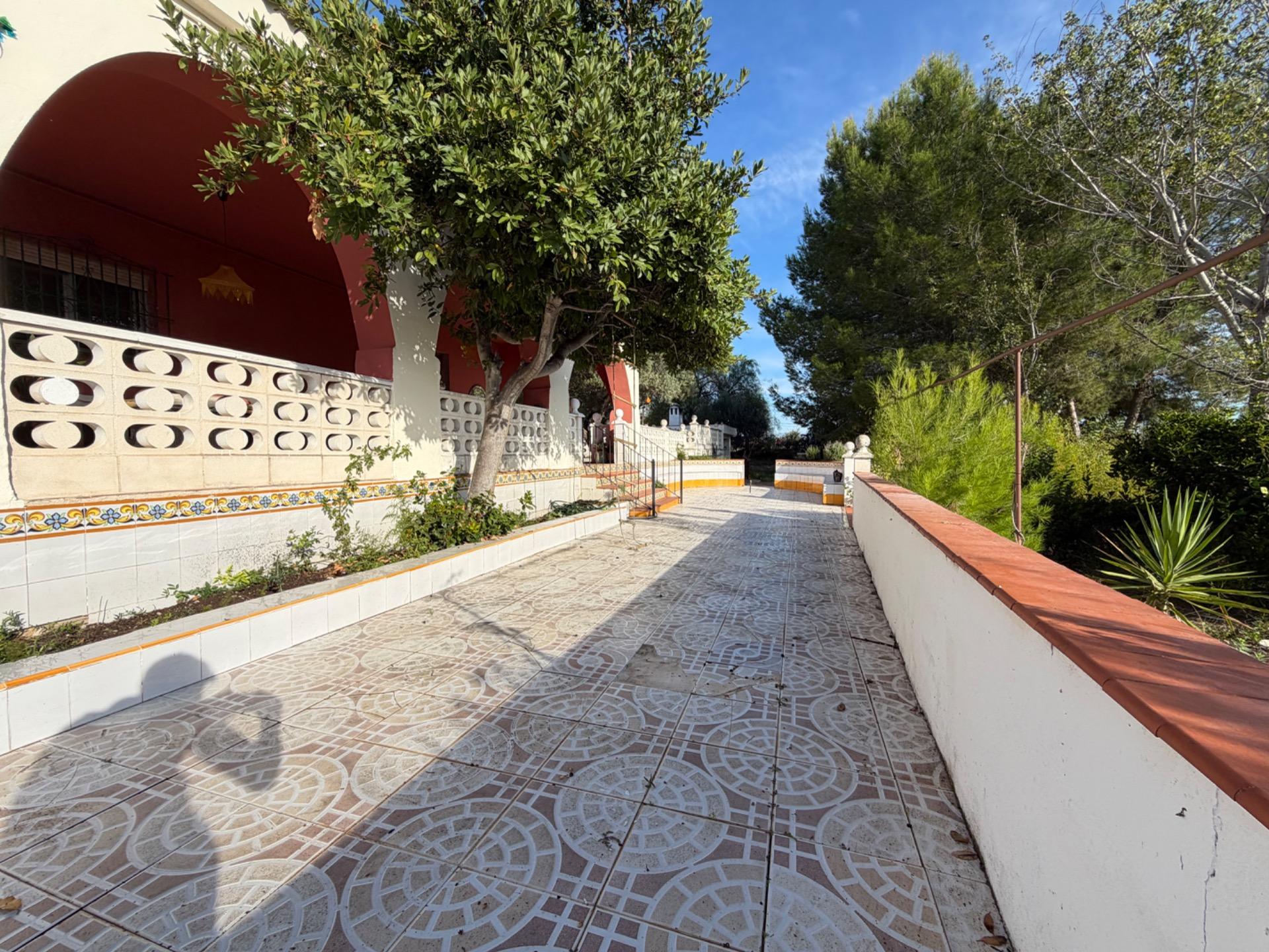 Villa for sale in Pedralba