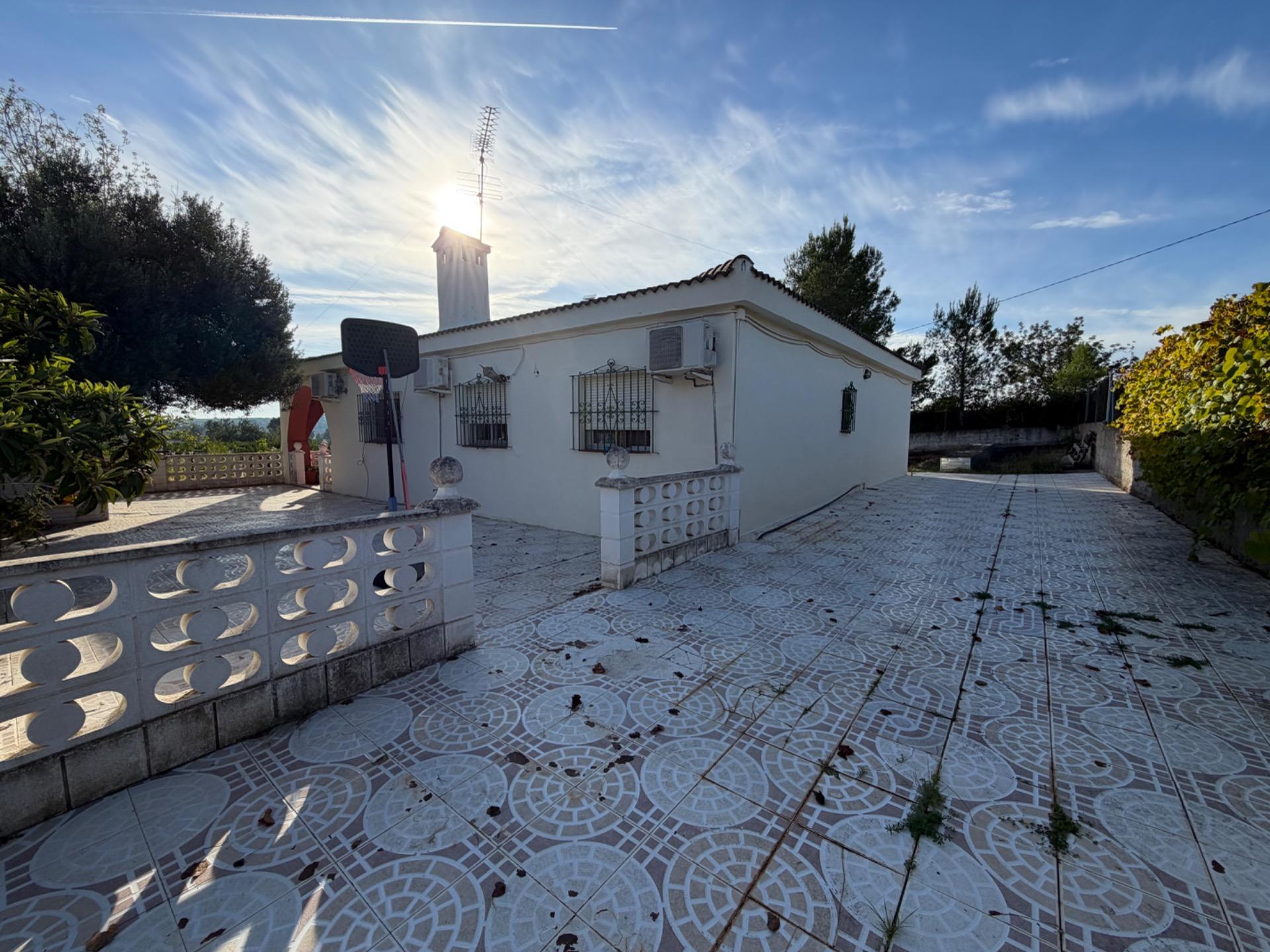 Villa for sale in Pedralba