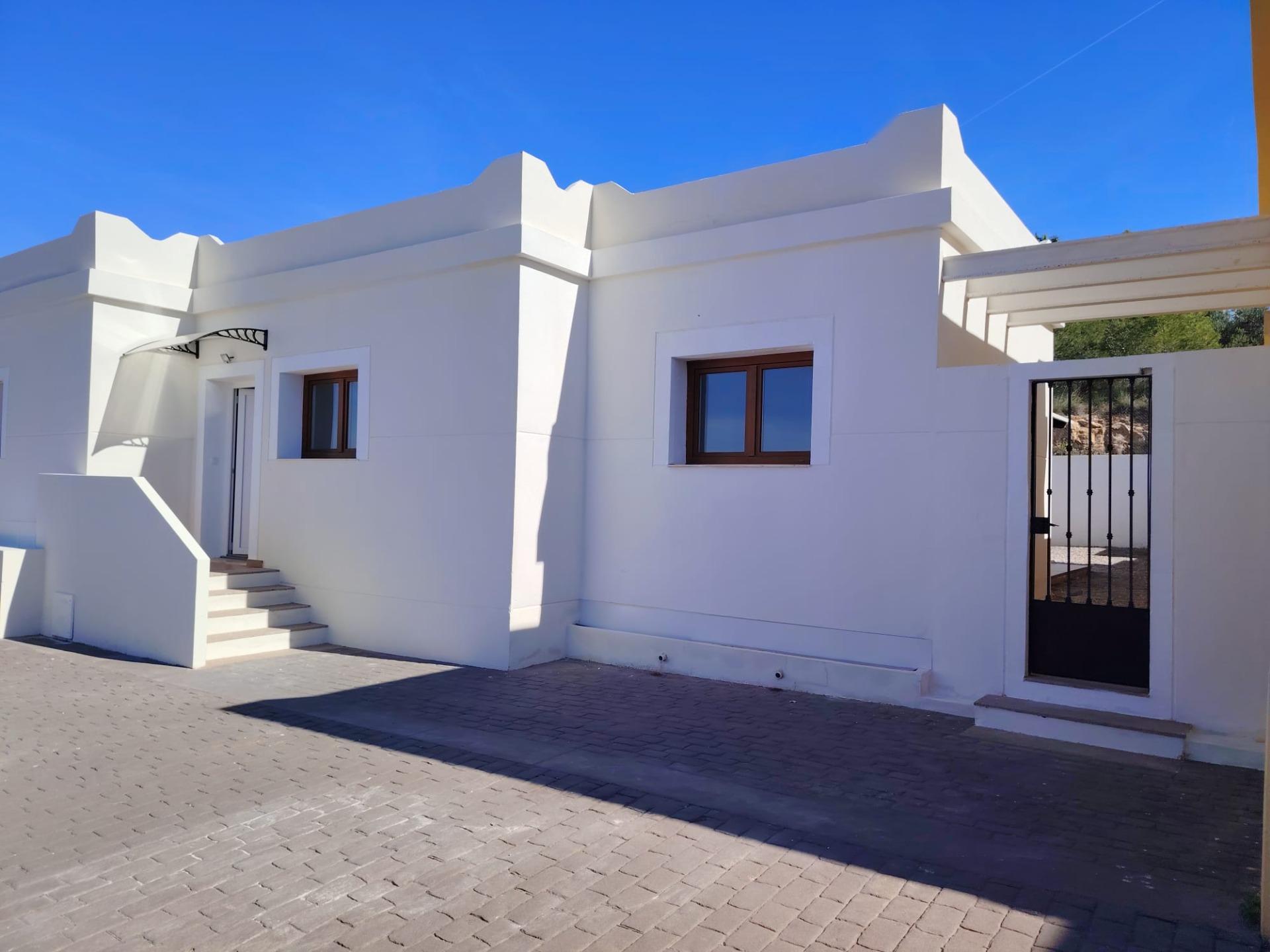 Villa for sale in Lliria