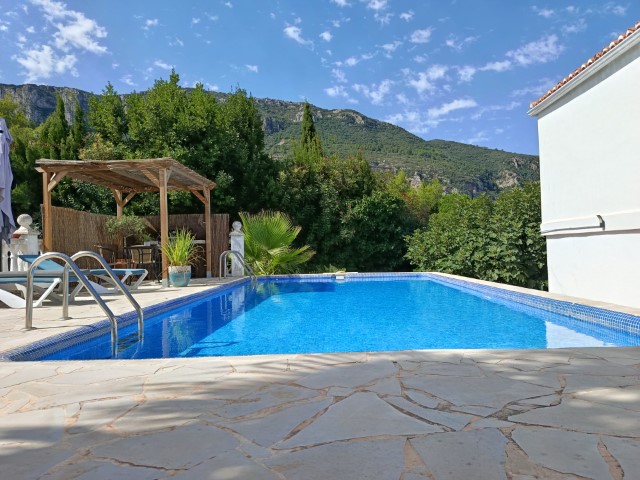 Villa for sale in La Drova