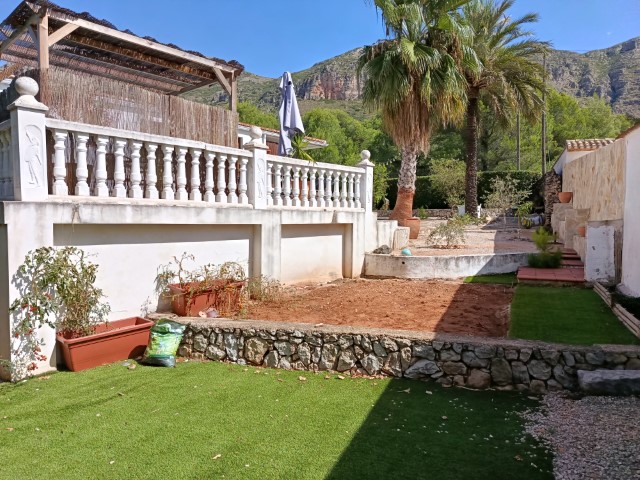 Villa for sale in La Drova